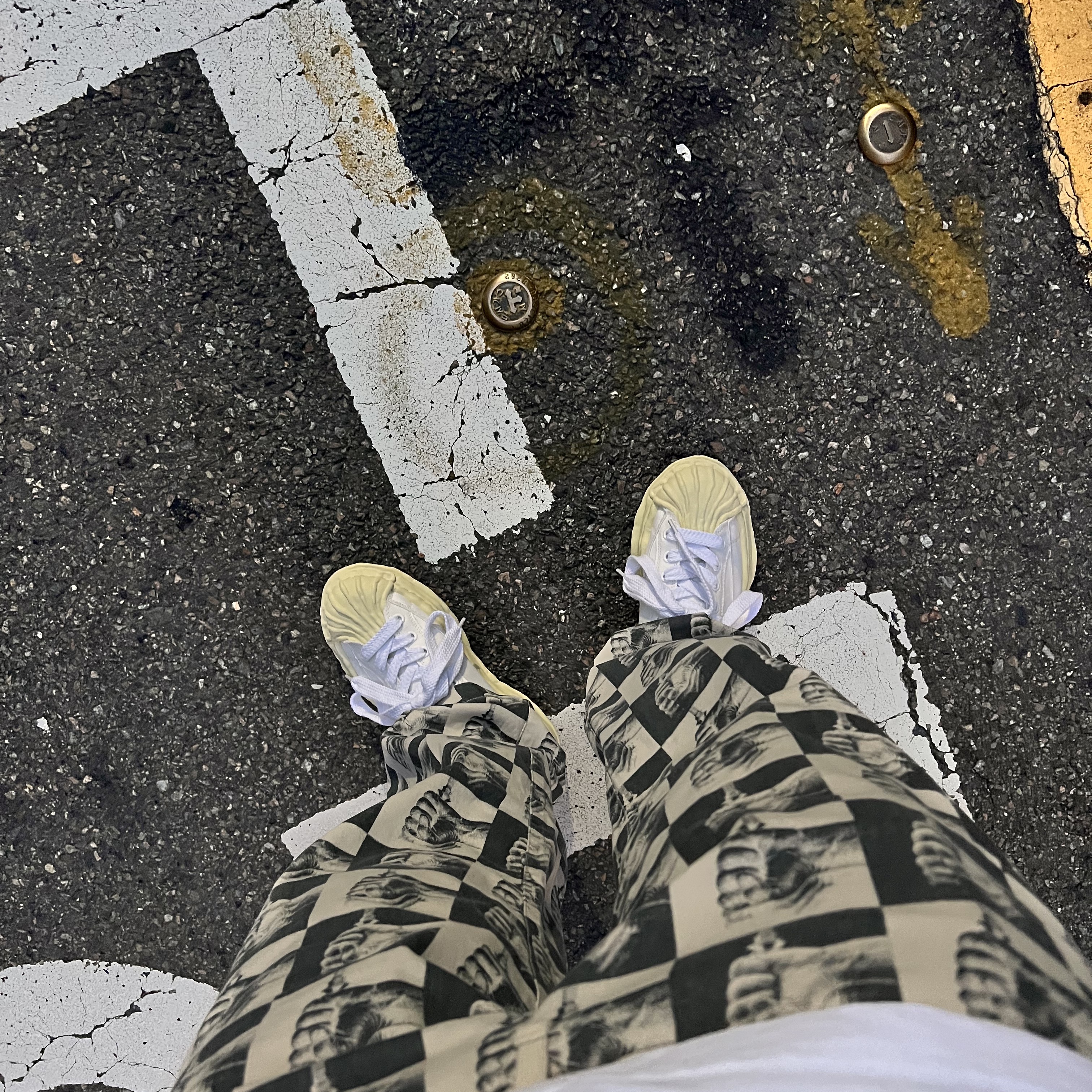 Maison Mihara Yasuhiro Blakey VL OG Sole Canvas Low-top Sneakers White 착용 스타일