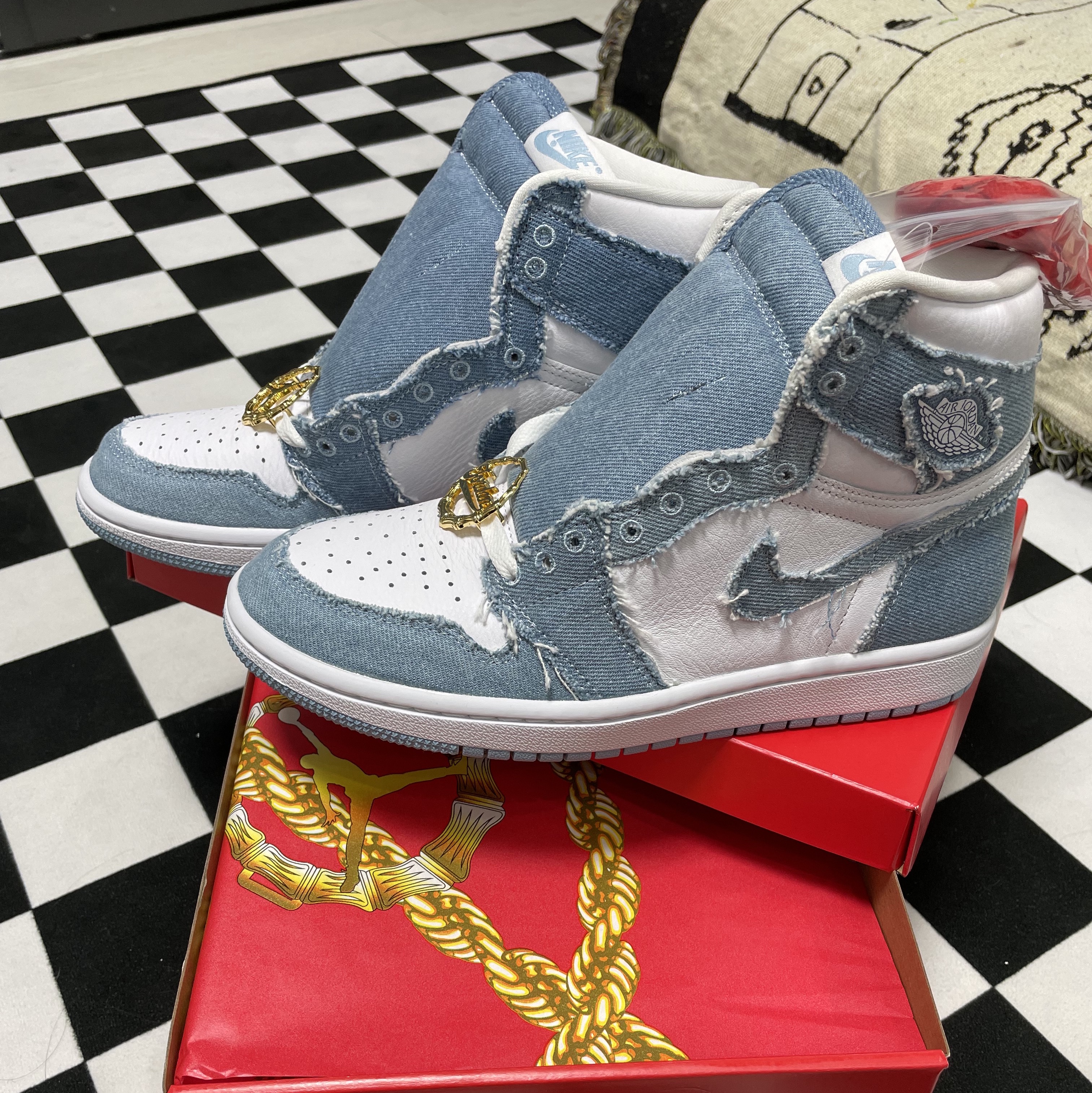 (W) Jordan 1 Retro High OG Denim 착용 스타일 - 3