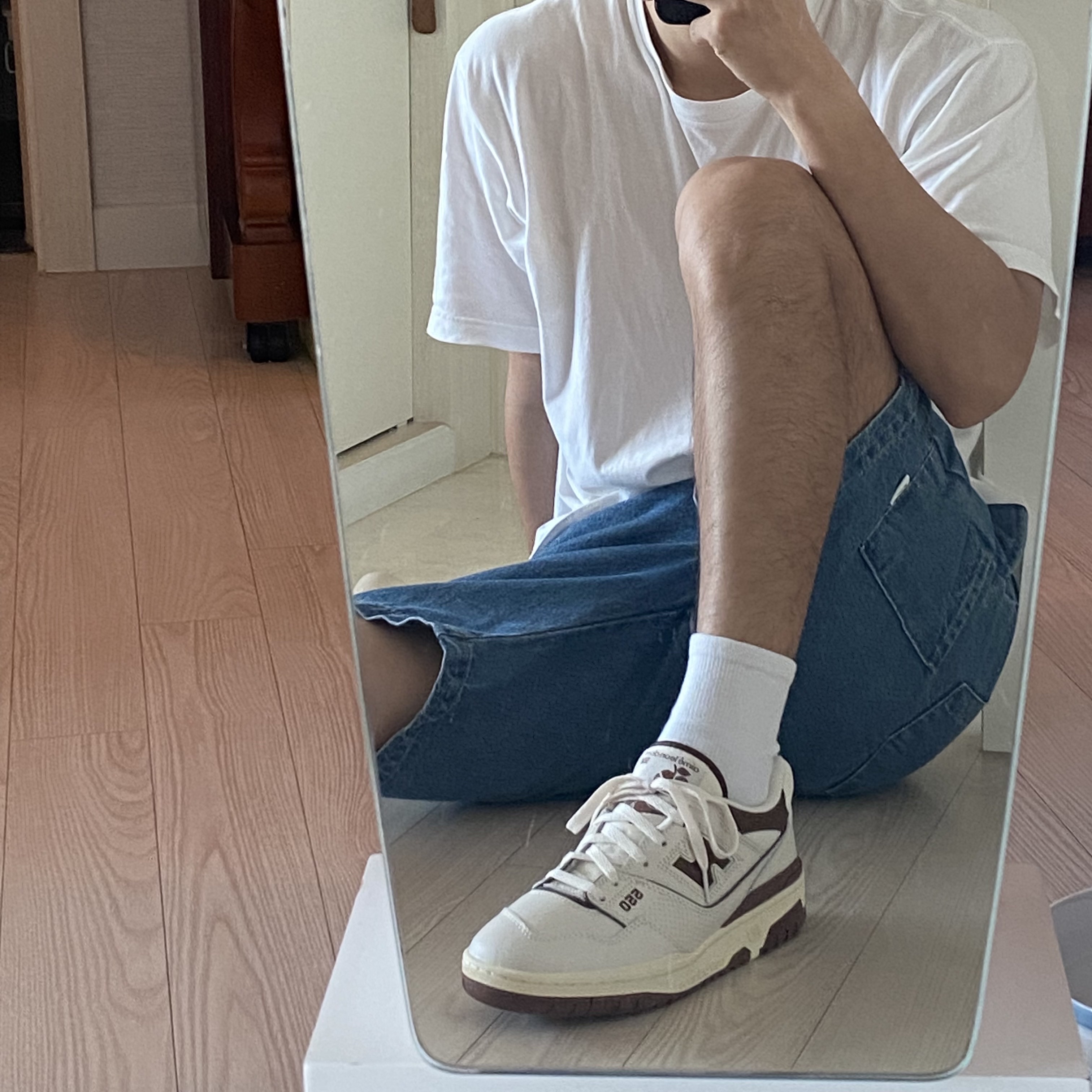 New Balance x Aime Leon Dore 550 Brown 착용 스타일 - 1