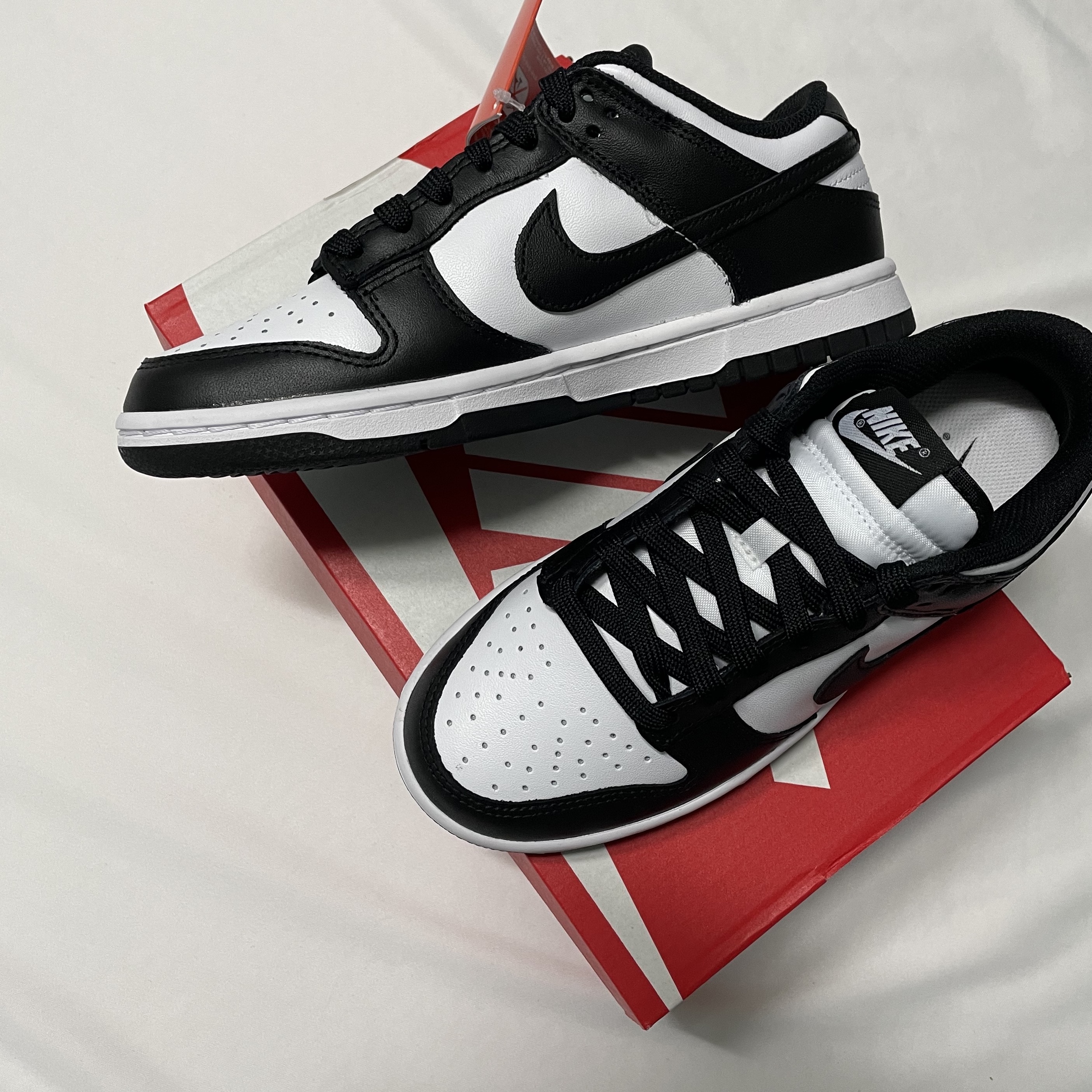 (W) Nike Dunk Low Black 착용 스타일