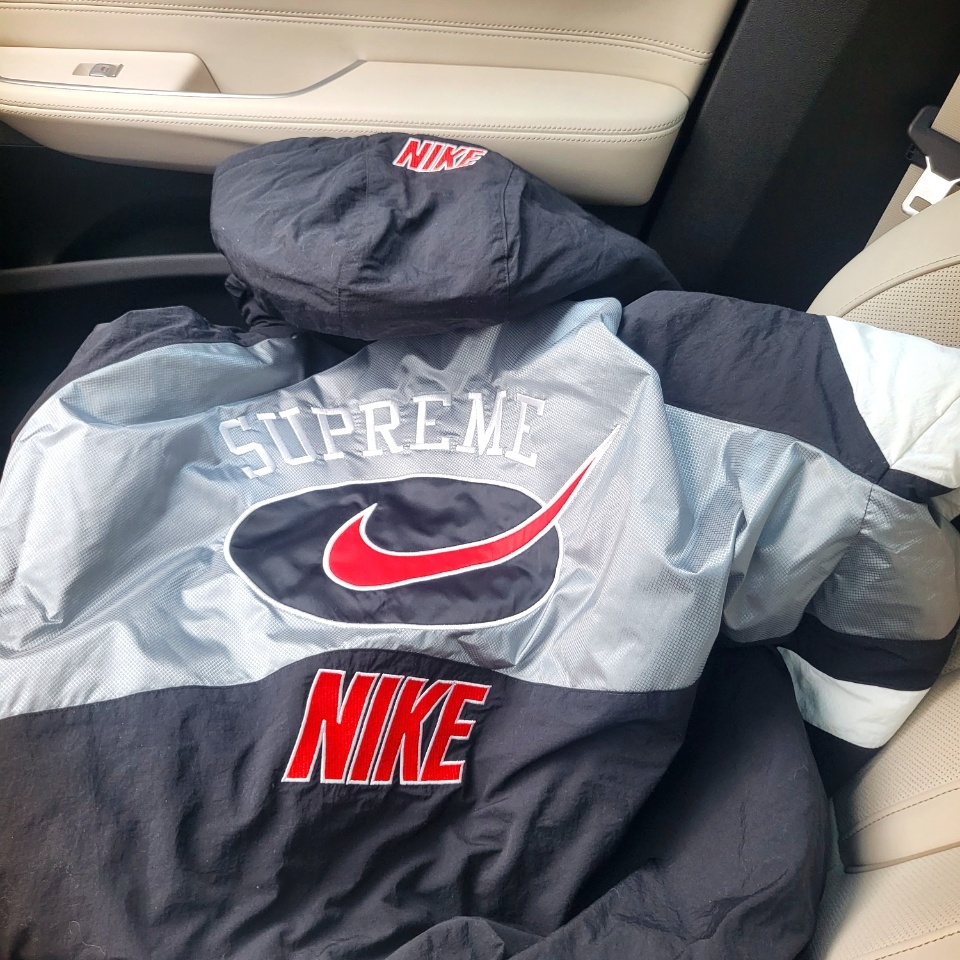 Supreme x Nike Hooded Sport Jacket Silver - 19SS 착용 스타일