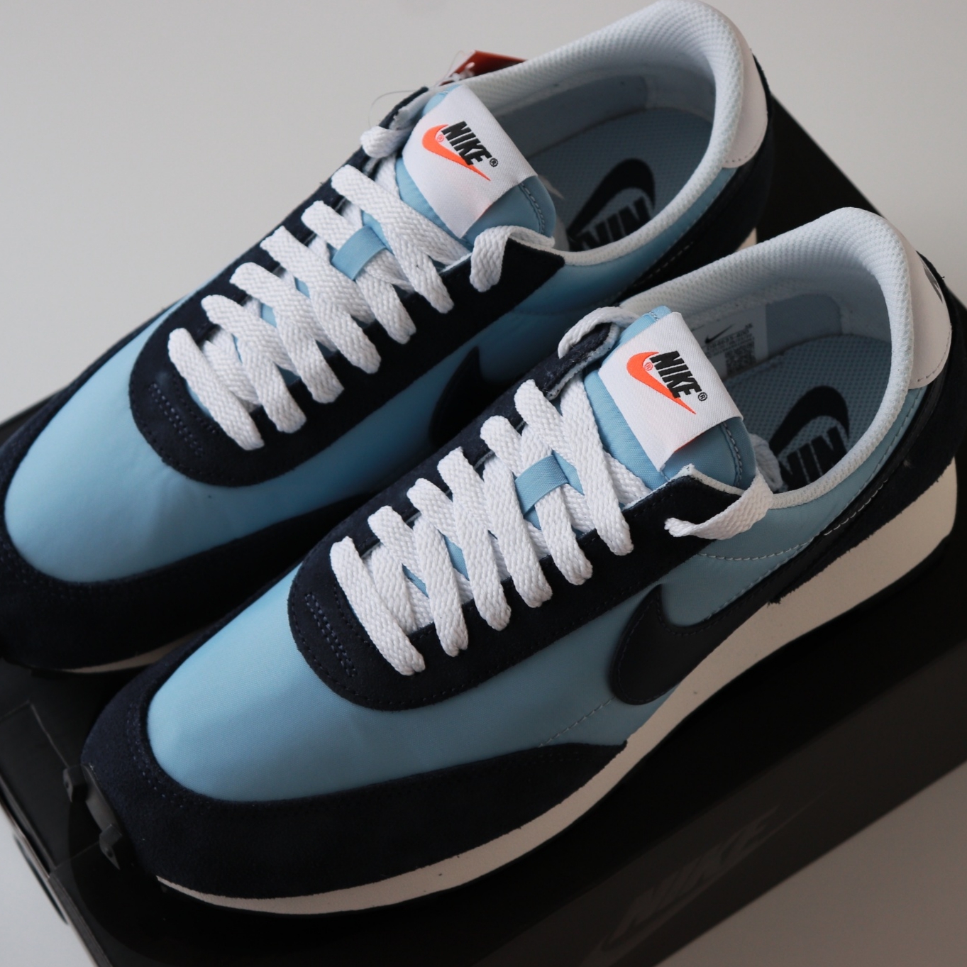 Nike Daybreak Light Armory Blue 착용 스타일 - 5