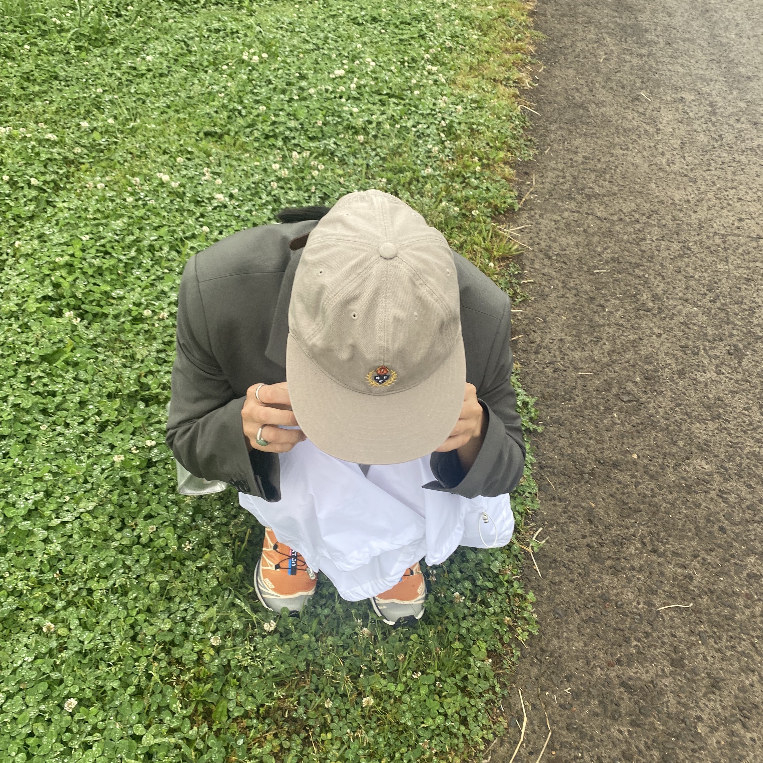 Salomon XT-6 Apricot Buff 착용 스타일 - 1