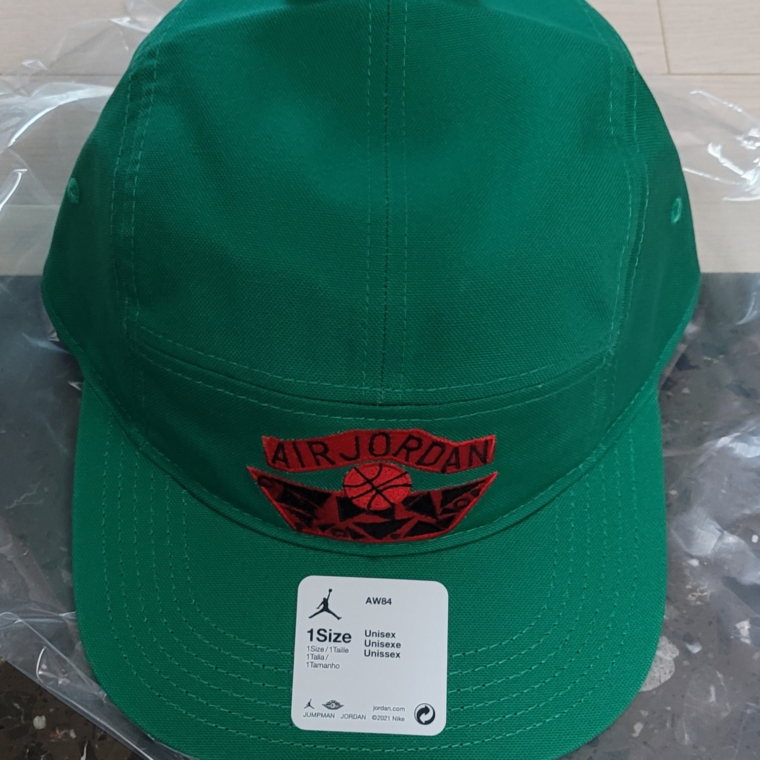 Jordan x Nina Chanel Abney AW84 Adjustable Hat Green 착용 스타일
