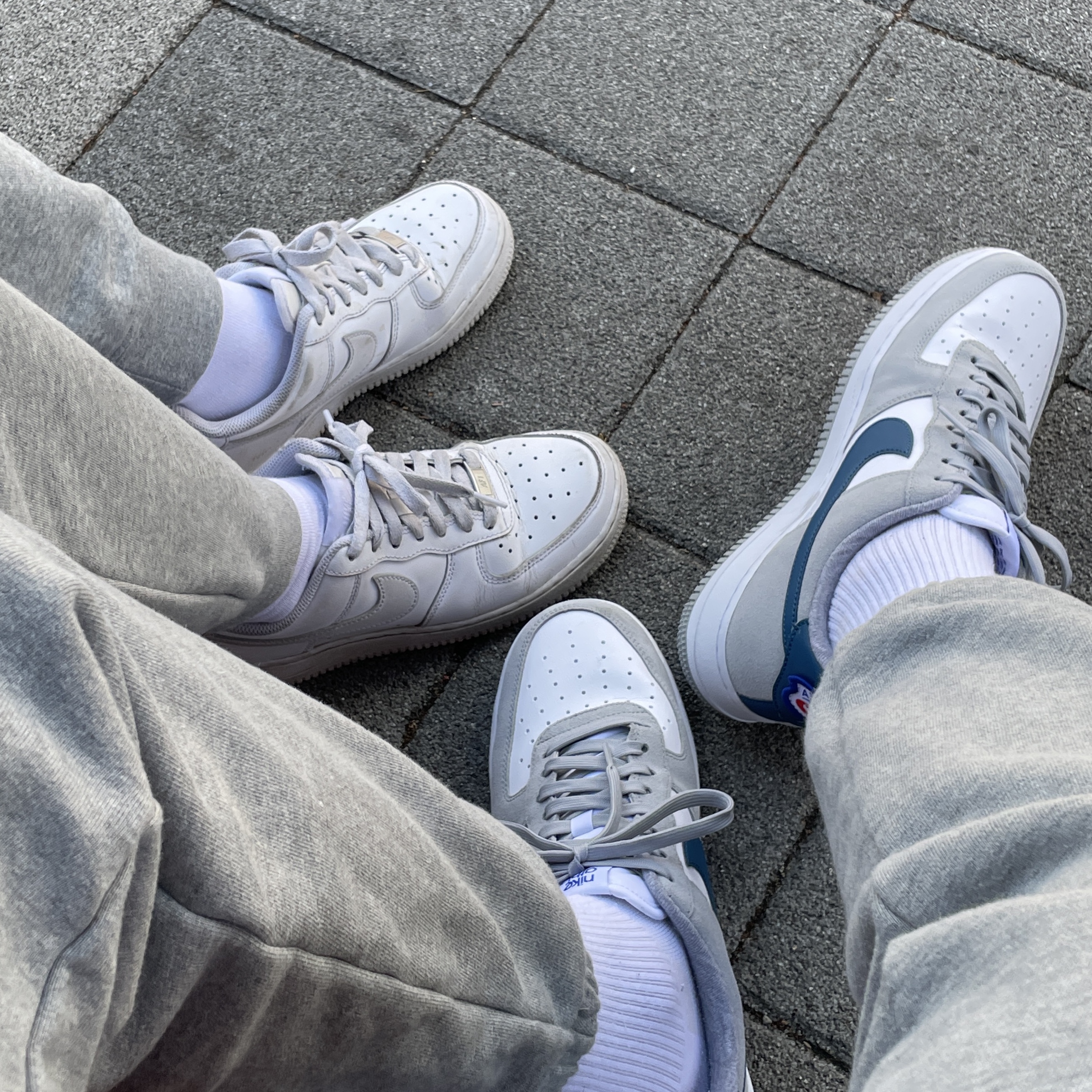 Nike Air Force 1 '07 Low White, Nike Air Force 1 '07 LV8 Athletic Club Light Smoke Grey Marina 착용 스타일