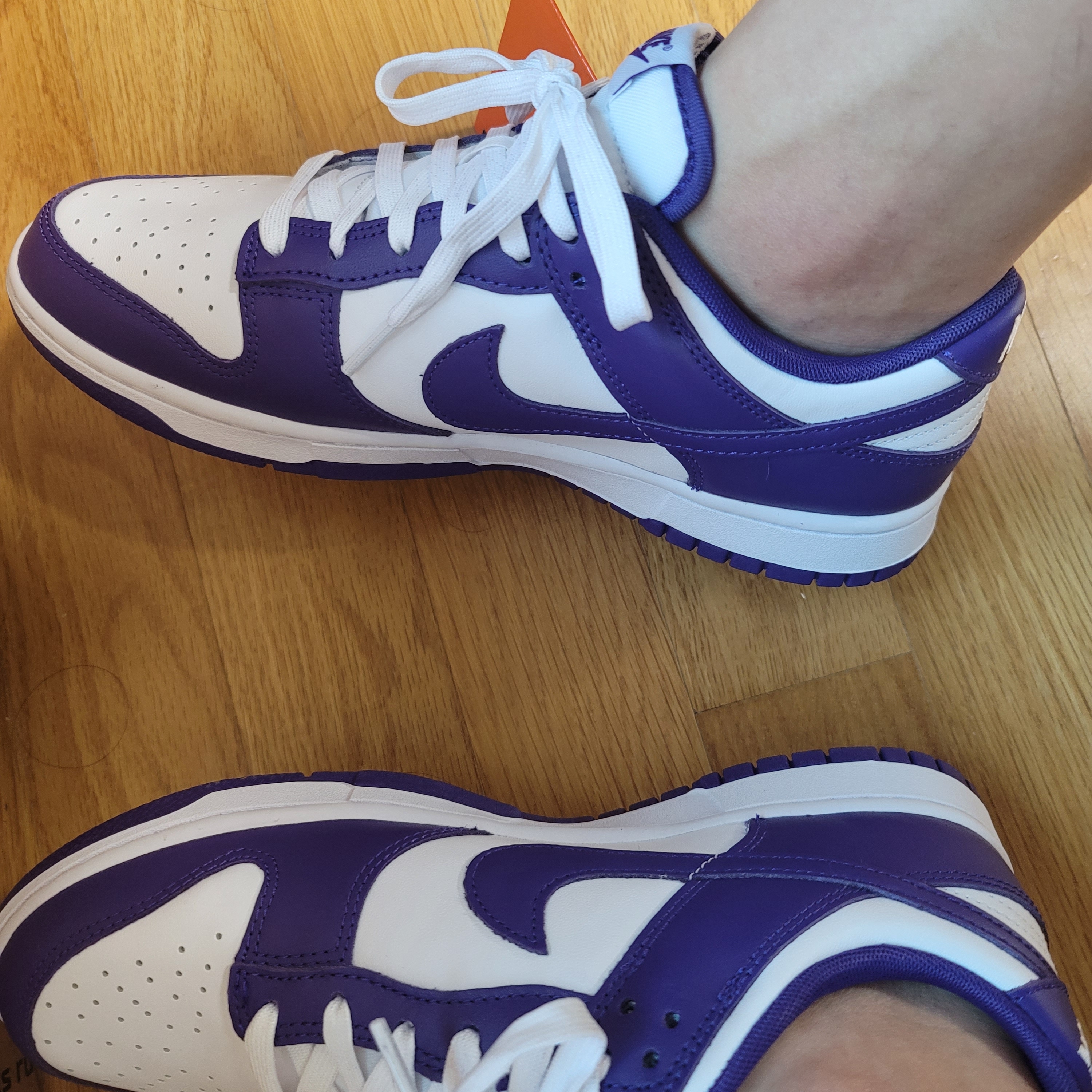 Nike Dunk Low Retro Championship Court Purple 착용 스타일 - 2