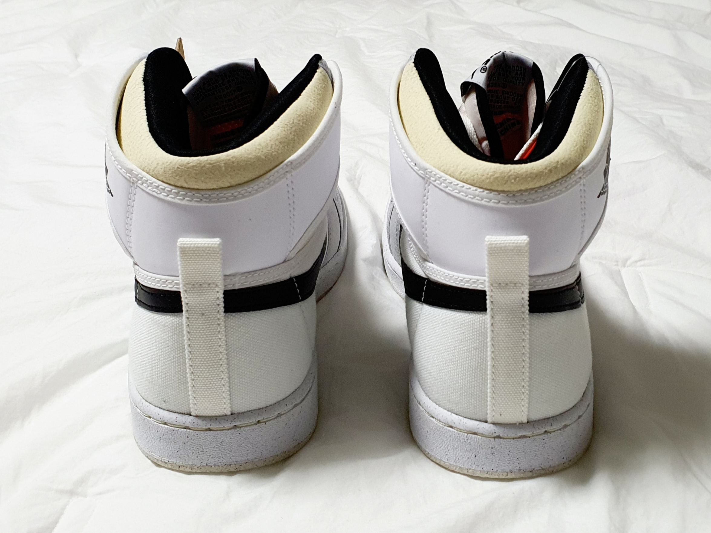 Jordan 1 KO White and Black 착용 스타일 - 3