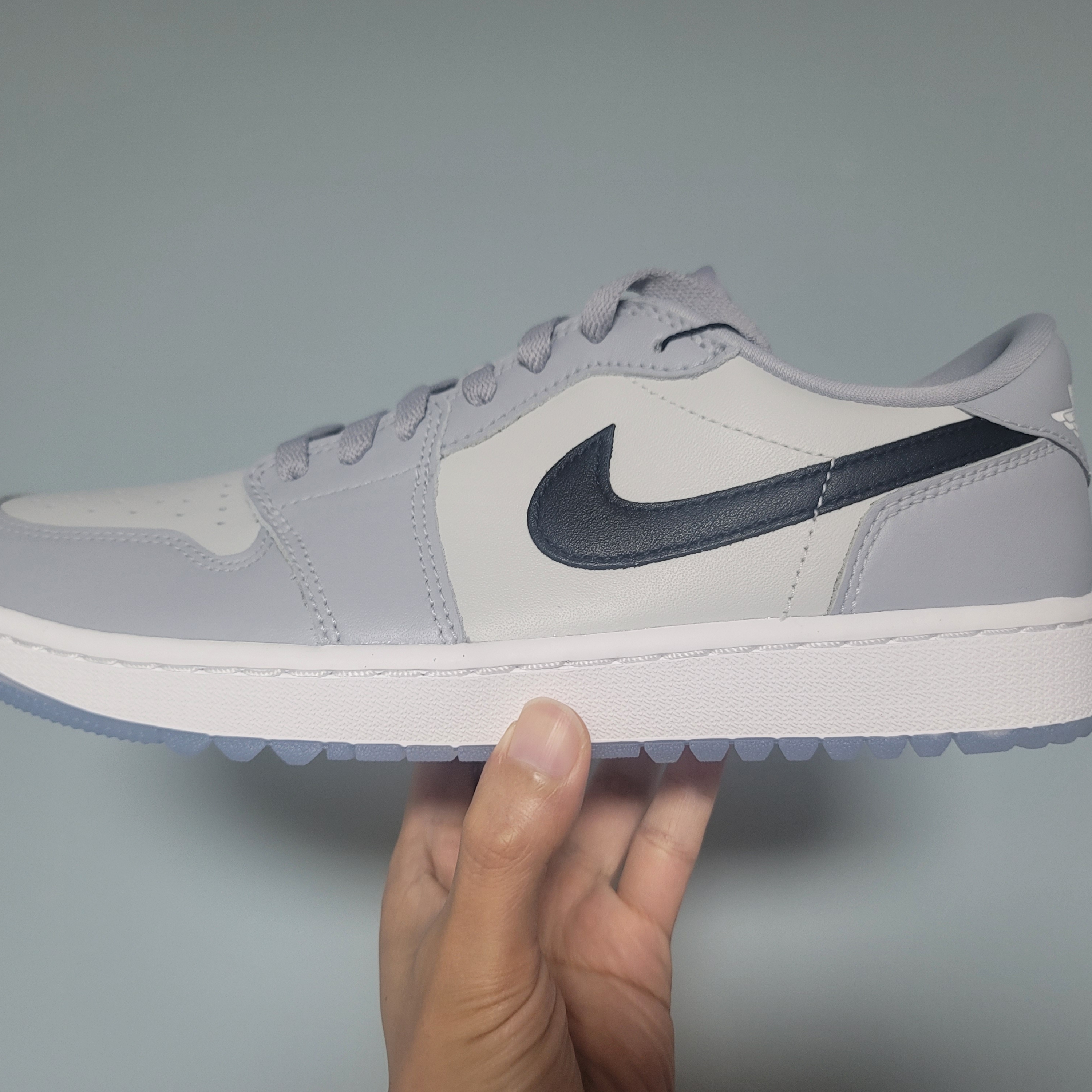 Jordan 1 Low Golf Wolf Grey 착용 스타일