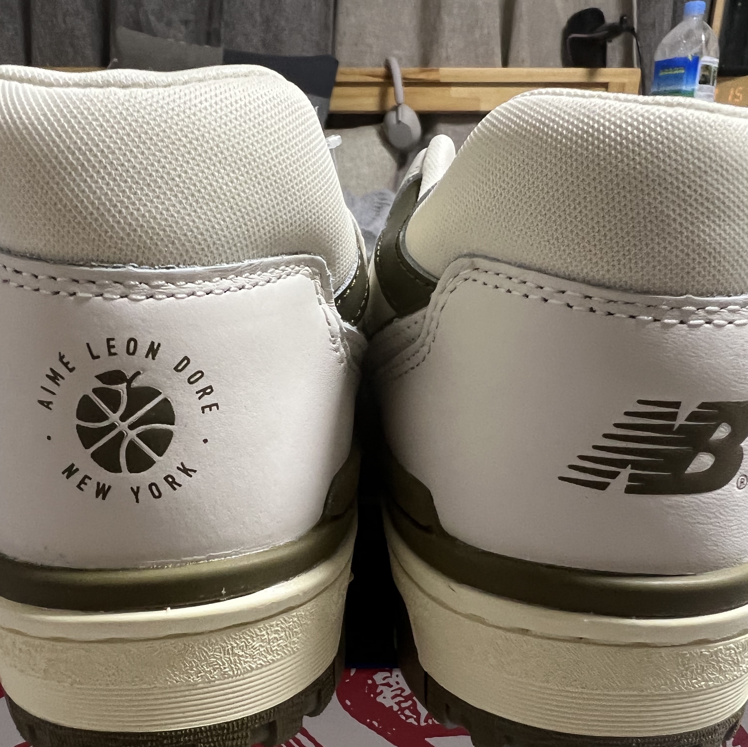 New Balance x Aime Leon Dore 550 Olive 착용 스타일 - 4