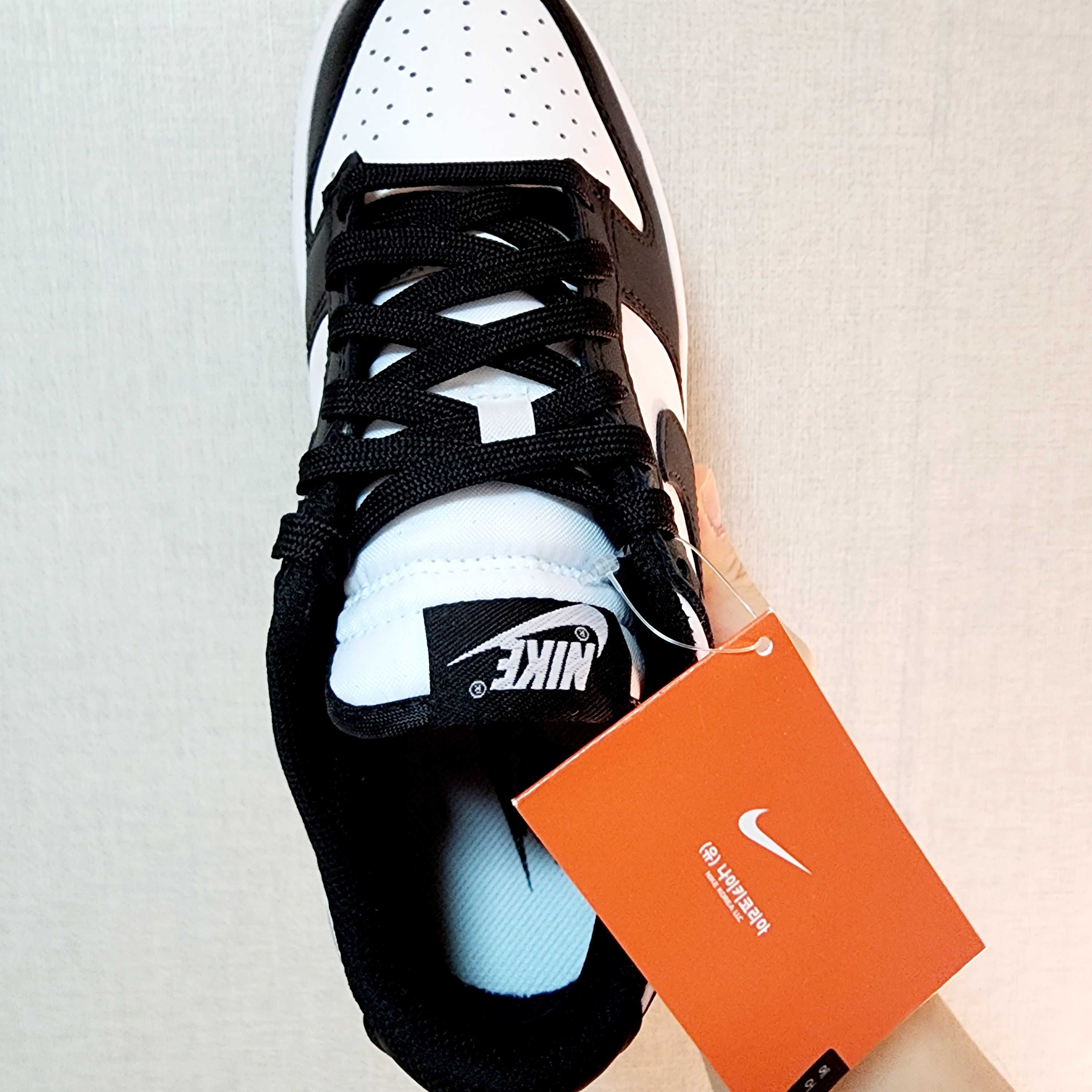 (W) Nike Dunk Low Black 착용 스타일 - 4