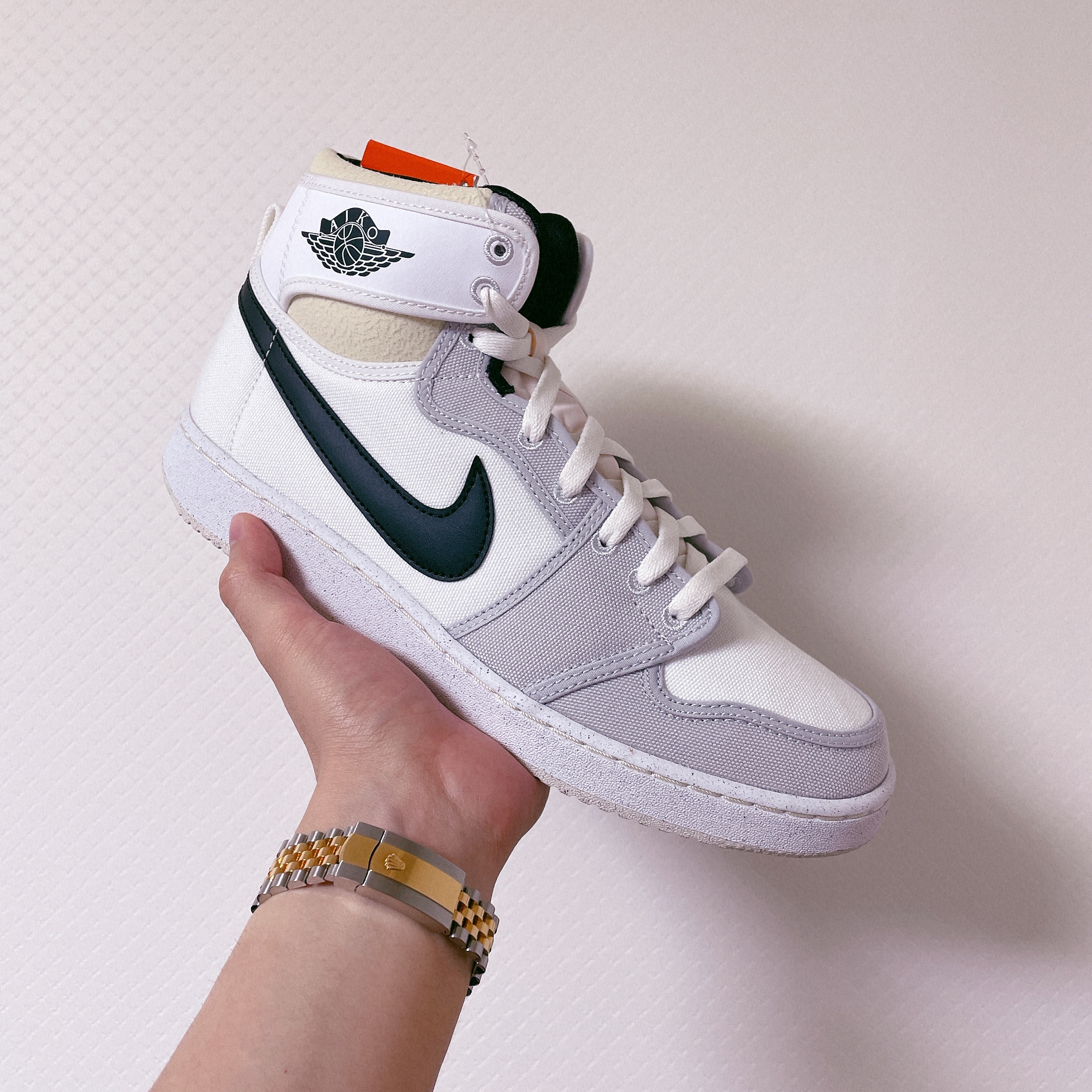 Jordan 1 KO White and Black 착용 스타일 - 1