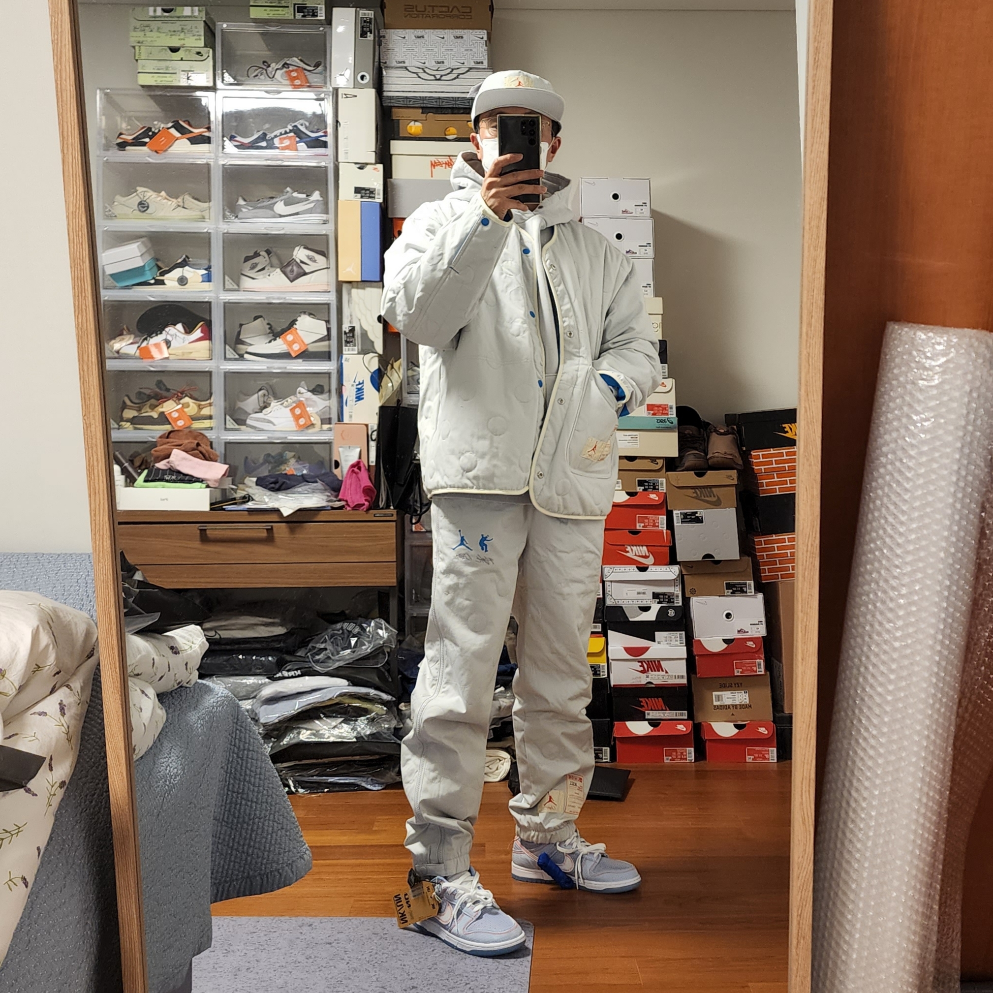 Jordan x Union Cap Photon Dust, Jordan x Union Reversible Jacket Equater Blue - Asia 착용 스타일 - 1