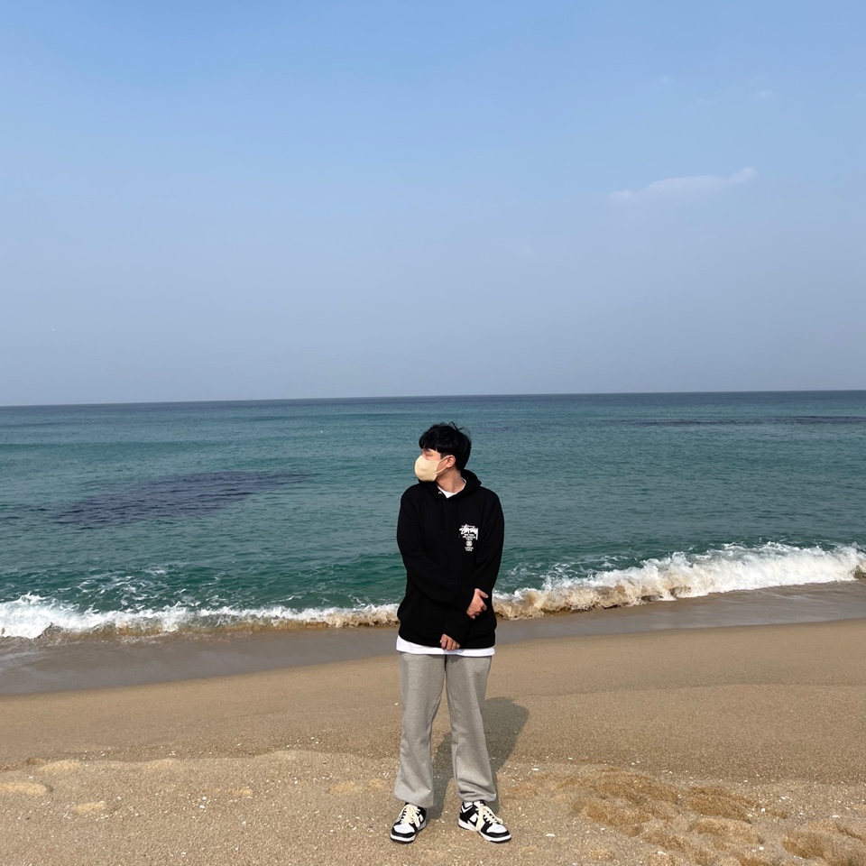 Stussy World Tour Hoodie Black 2022, Nike Dunk Low Retro Black 착용 스타일