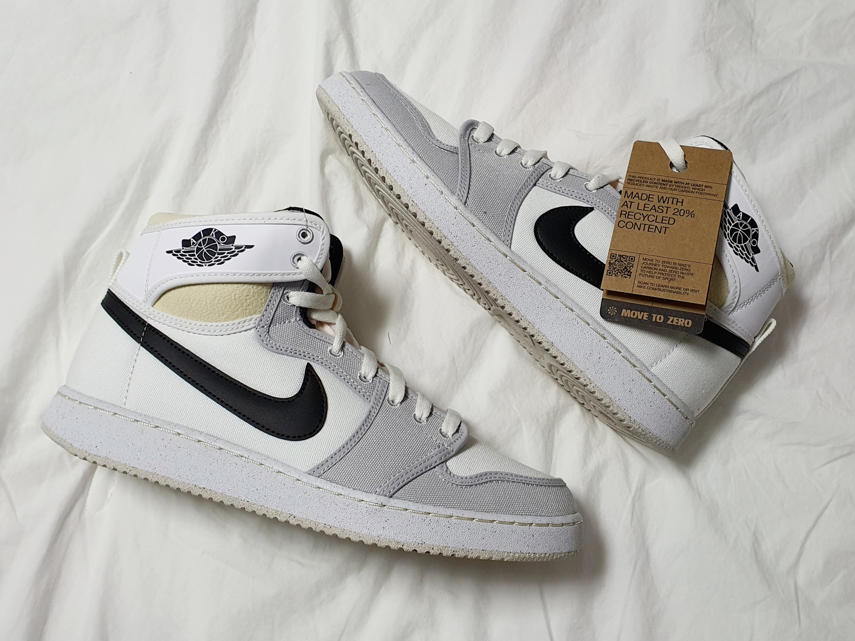 Jordan 1 KO White and Black 착용 스타일 - 1