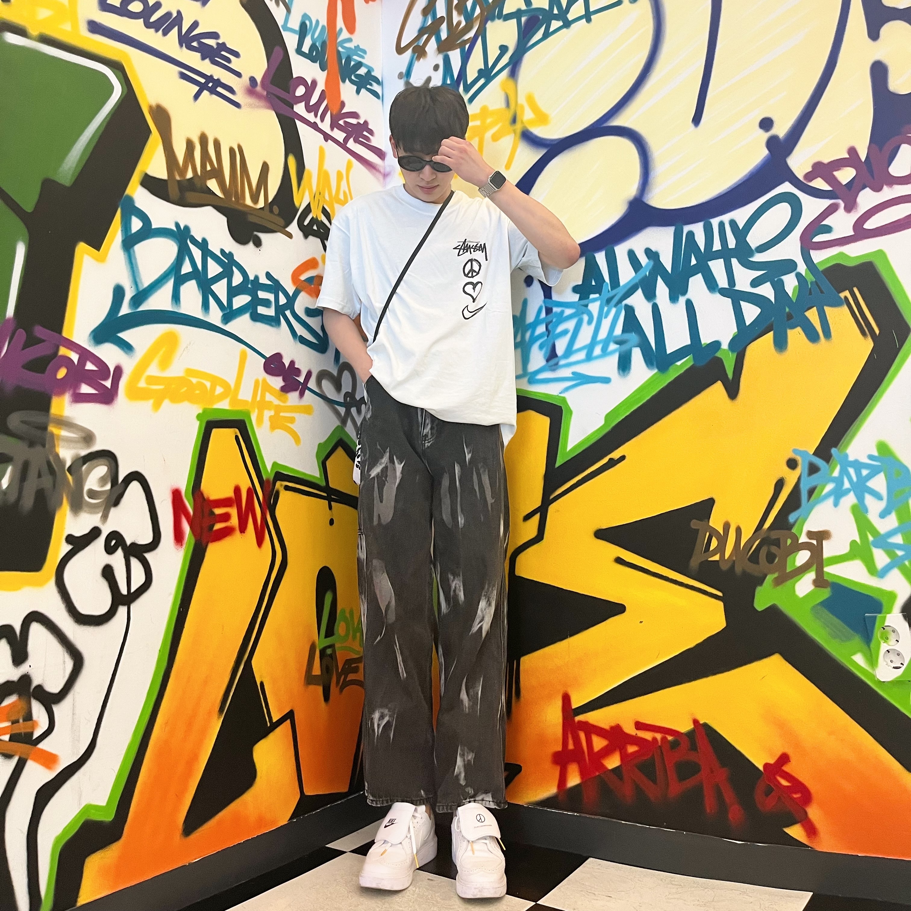 Nike x Stussy NRG RA T-Shirt Summit White (DM4942-121), Nike x Peaceminusone Kwondo1 White 착용 스타일 - 1
