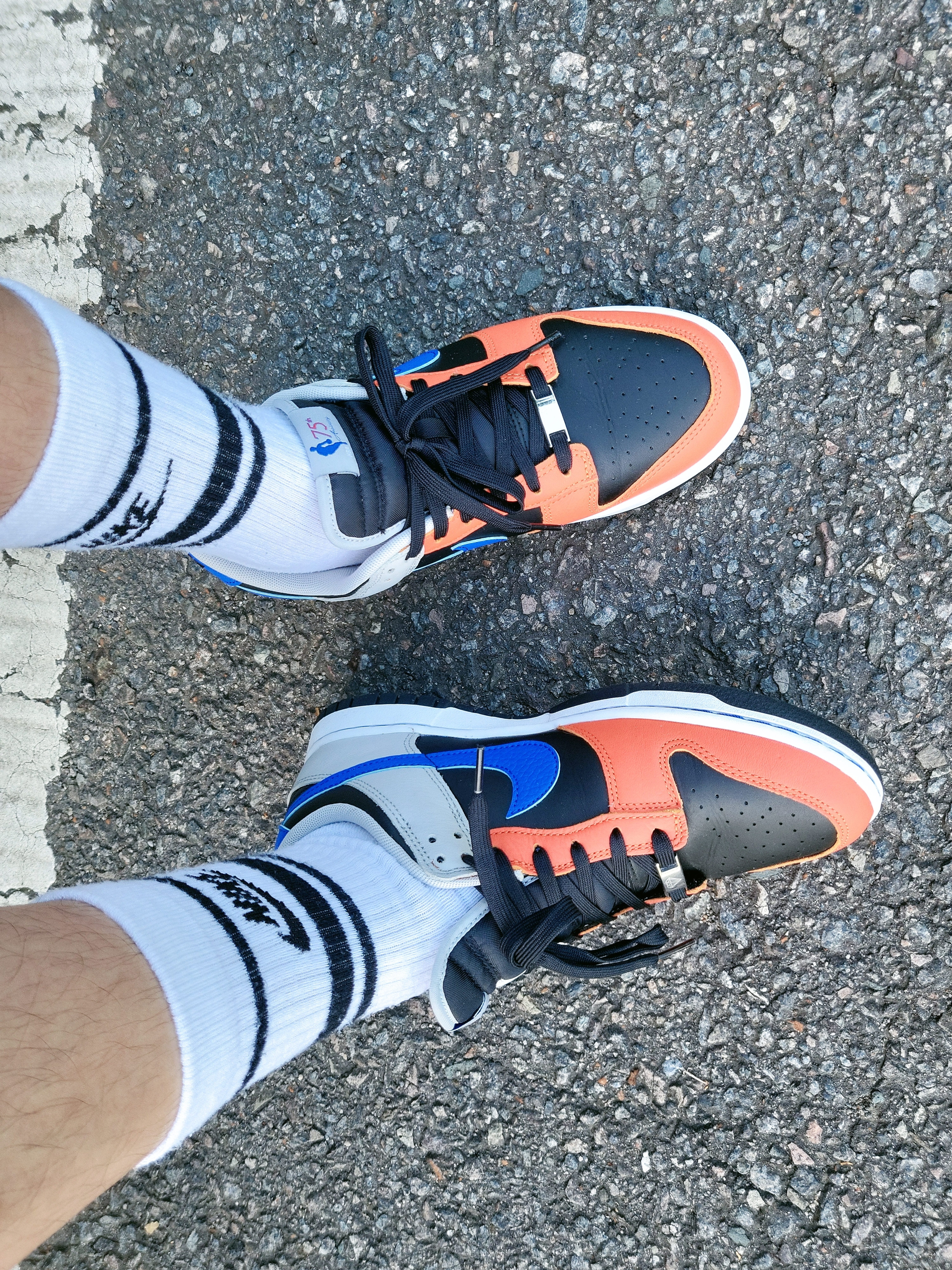 Nike x NBA Dunk Low Retro EMB Racer Blue and Orange 착용 스타일