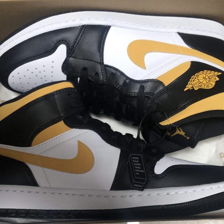 Jordan 1 Mid Pollen 착용 스타일