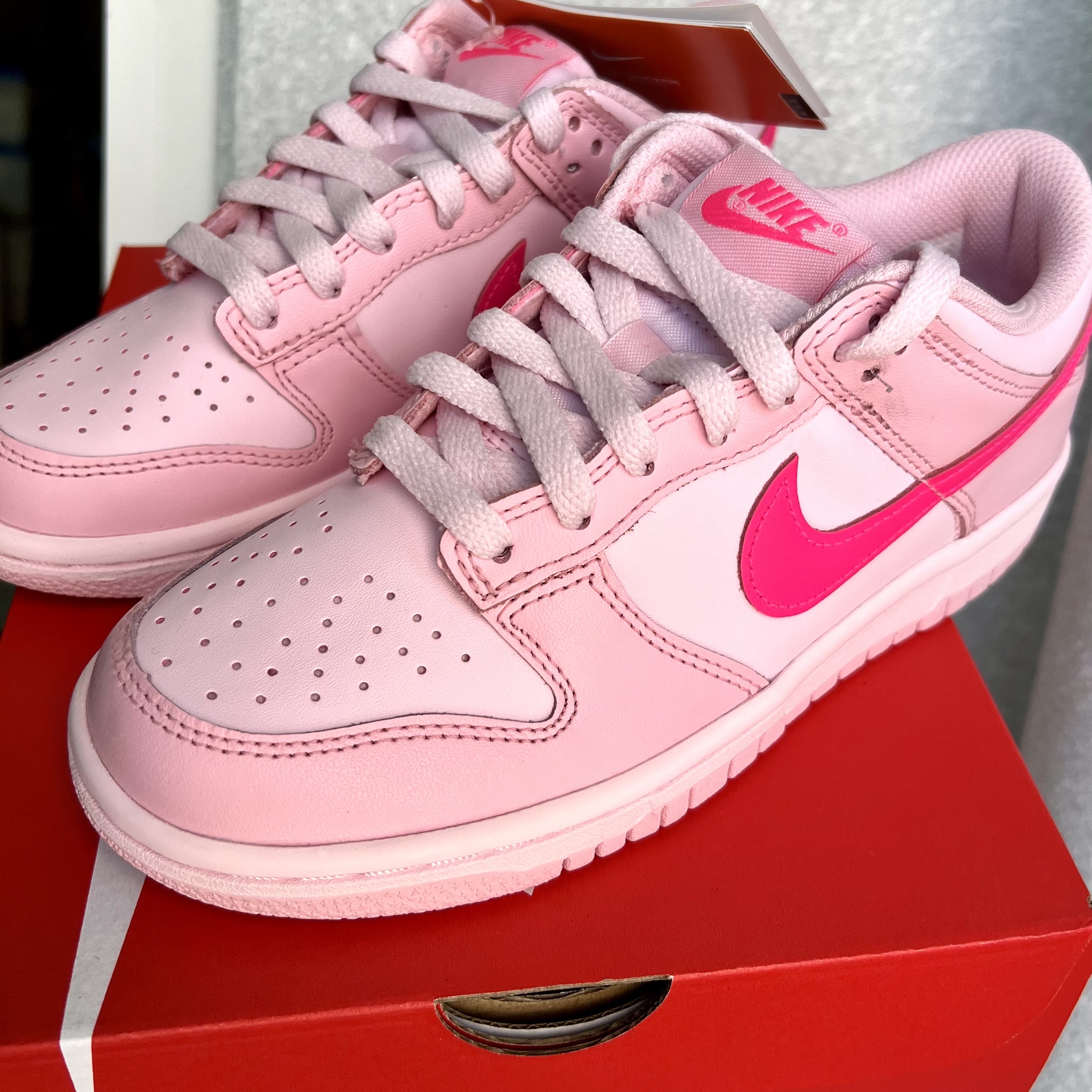 (GS) Nike Dunk Low Triple Pink 착용 스타일