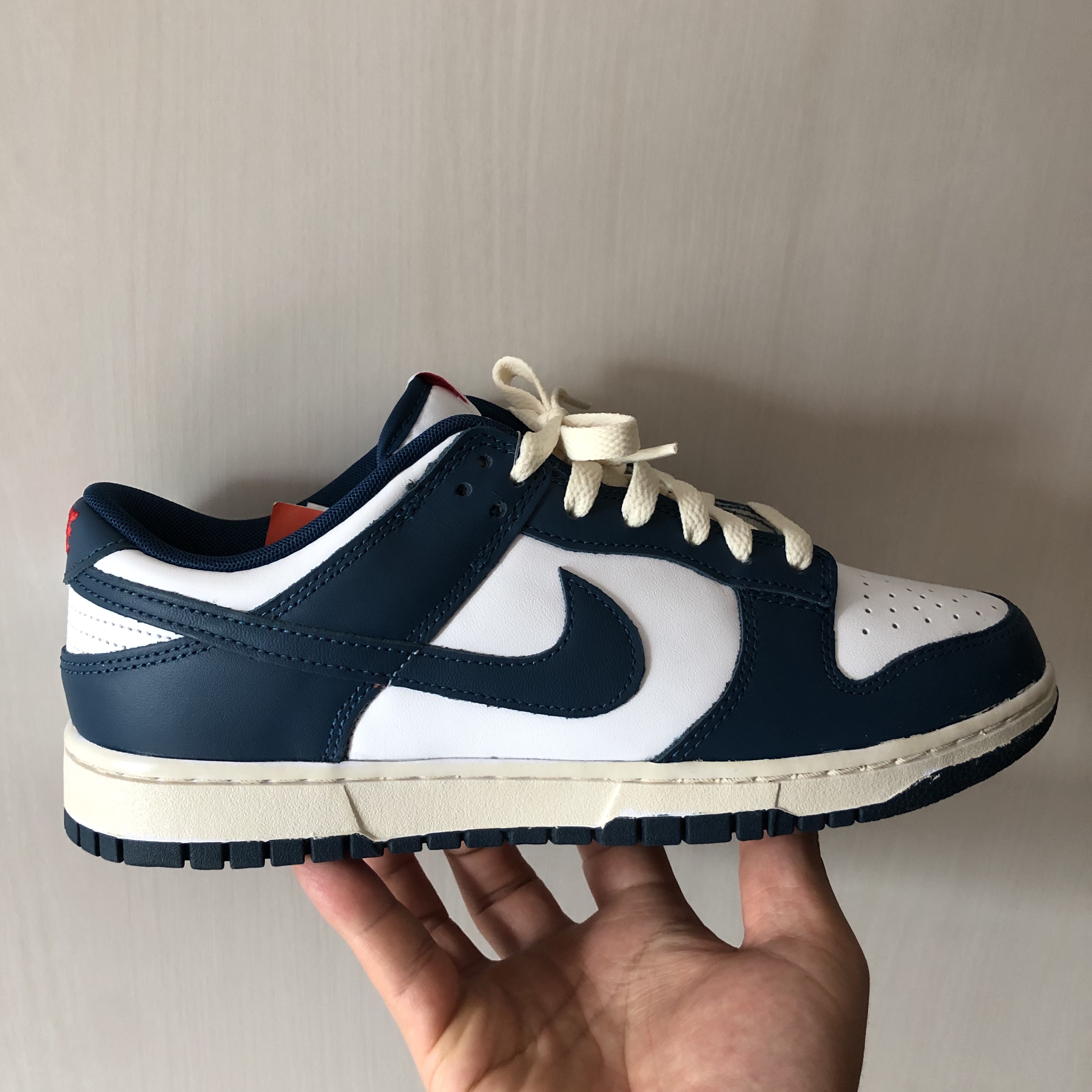Nike Dunk Low Retro Valerian Blue 착용 스타일 - 2
