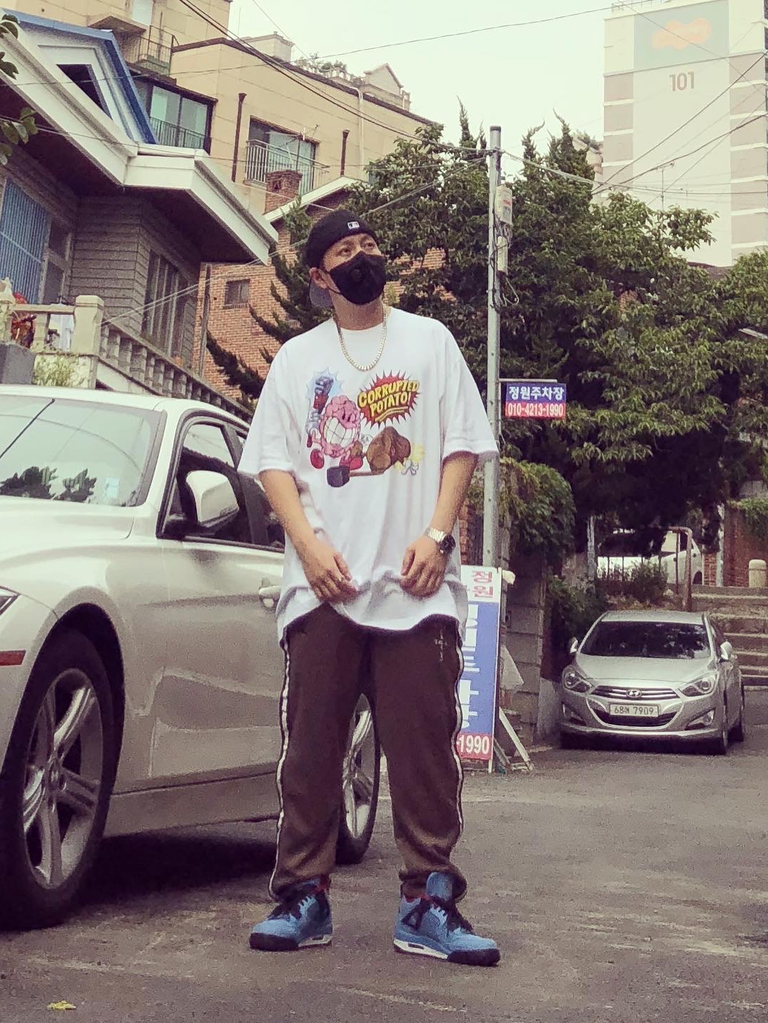 Jordan x Travis Scott MJ Track Pants, Jordan 4 x Travis Scott Retro Cactus Jack 착용 스타일