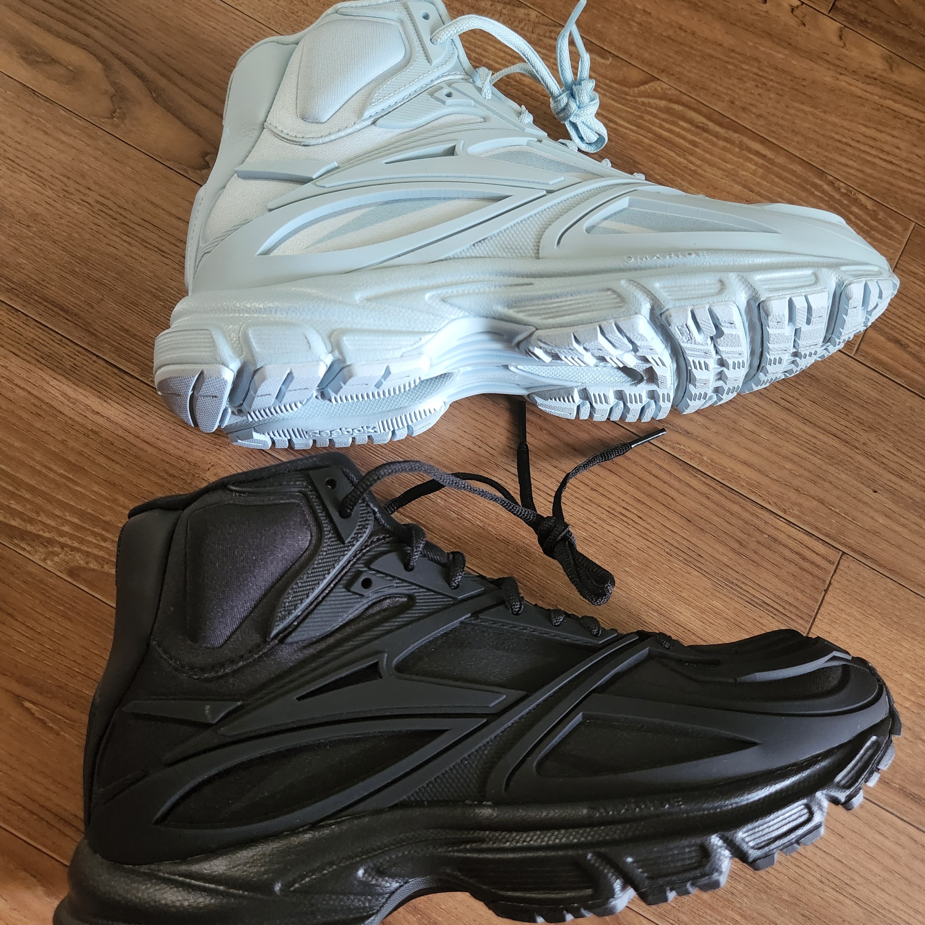 Reebok x Kanghyuk Premier Road Modern Mid Black, Reebok x Kanghyuk Premier Road Modern Mid Light Blue 착용 스타일 - 1