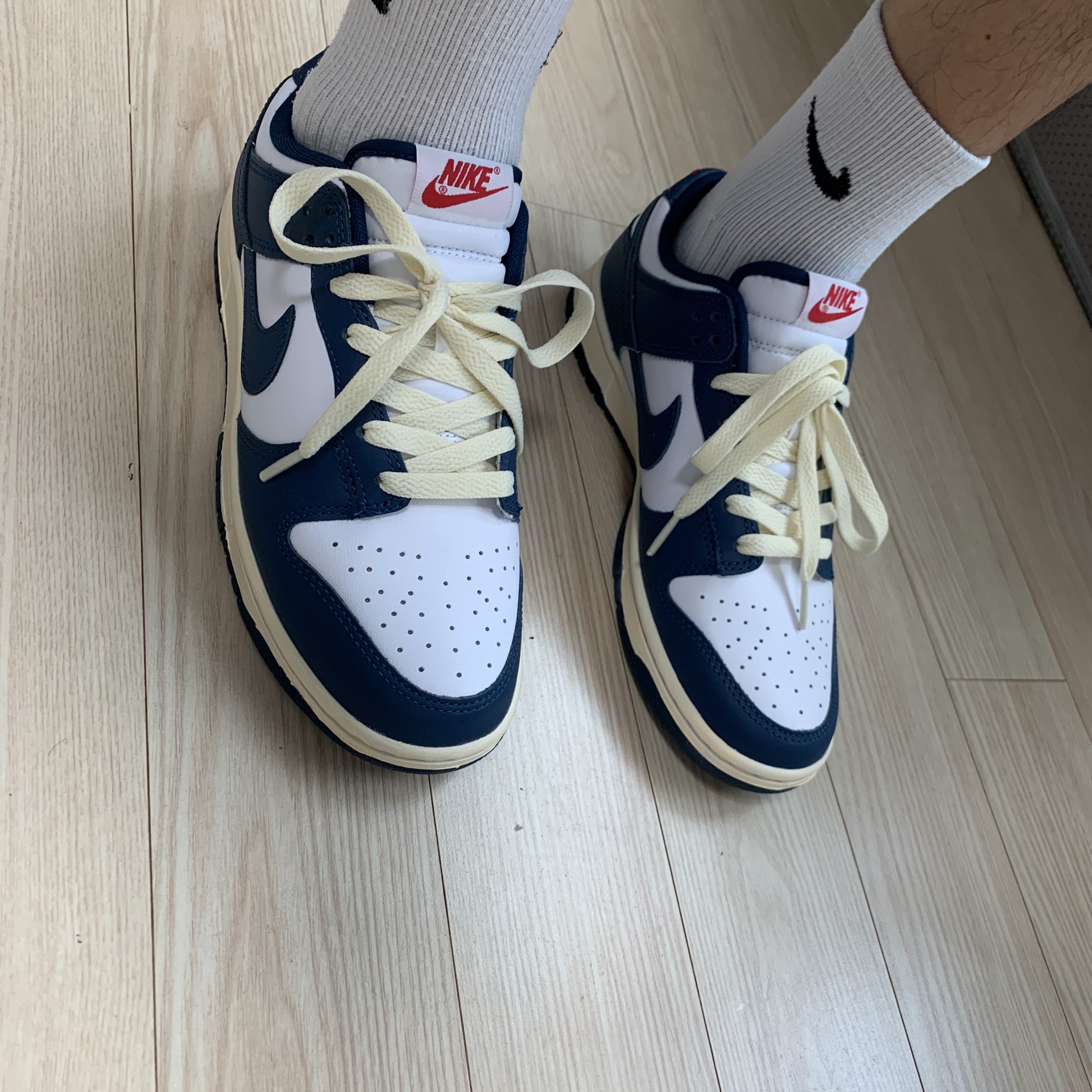 Nike Dunk Low Retro Valerian Blue 착용 스타일 - 2