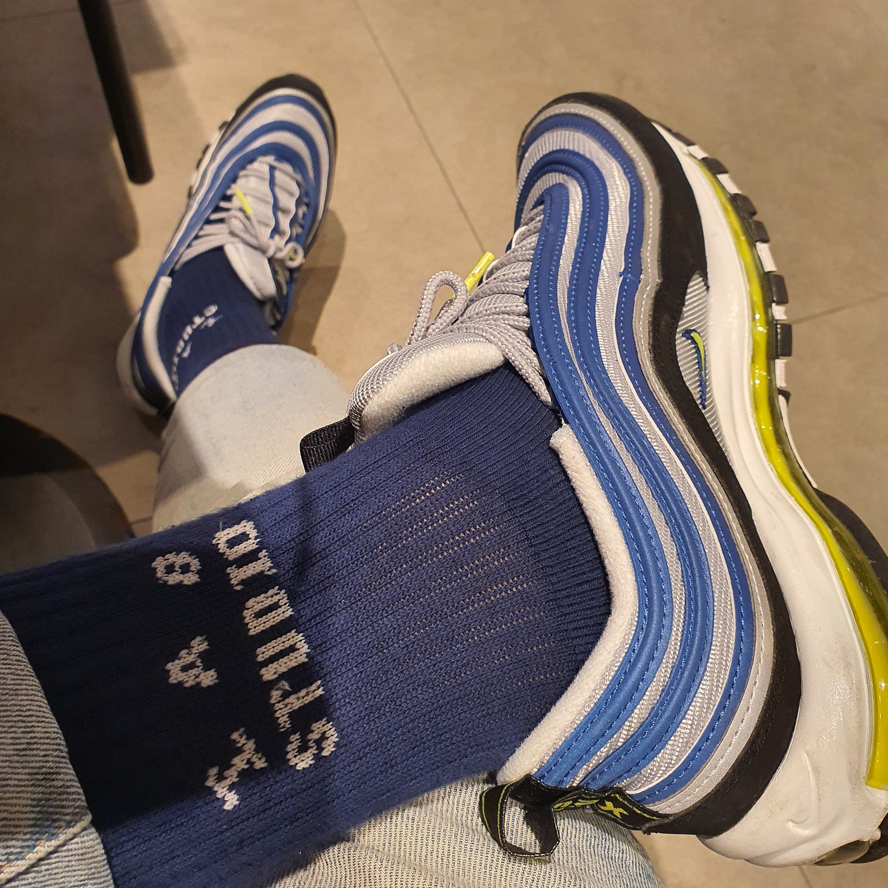 Nike Air Max 97 OG Atlantic Blue and Voltage Yellow, IAB Studio Socks Pack Black Navy White 착용 스타일