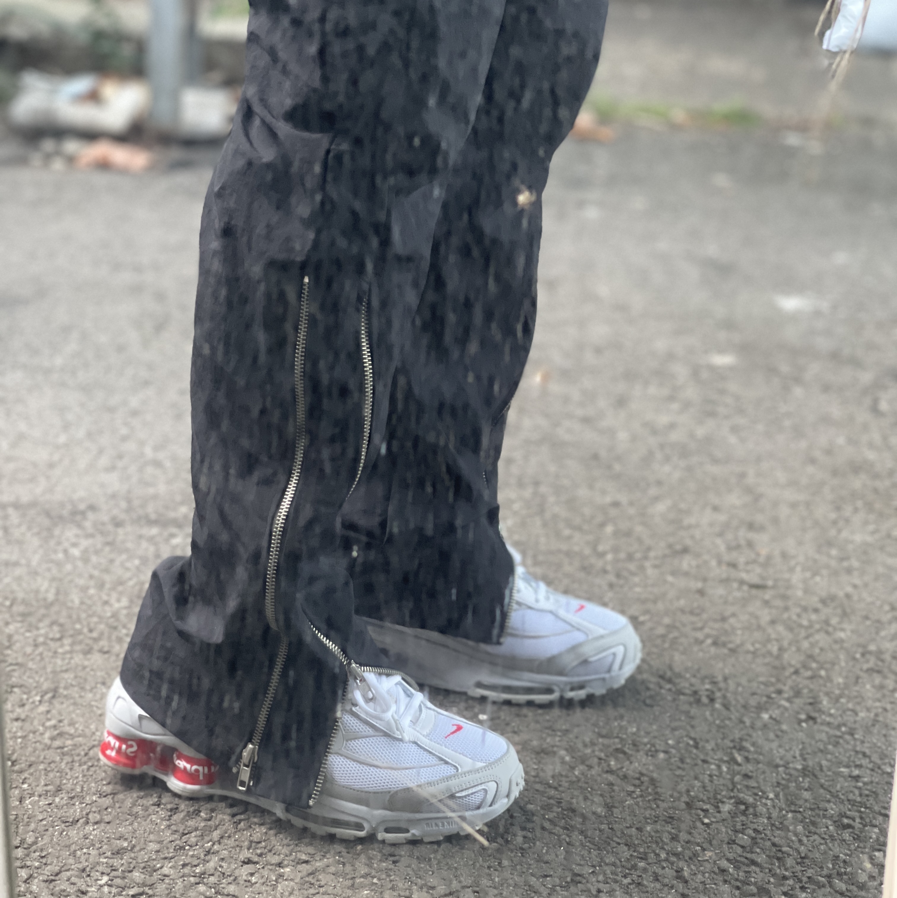 Nike x Supreme Shox Ride 2 SP White 착용 스타일 - 1