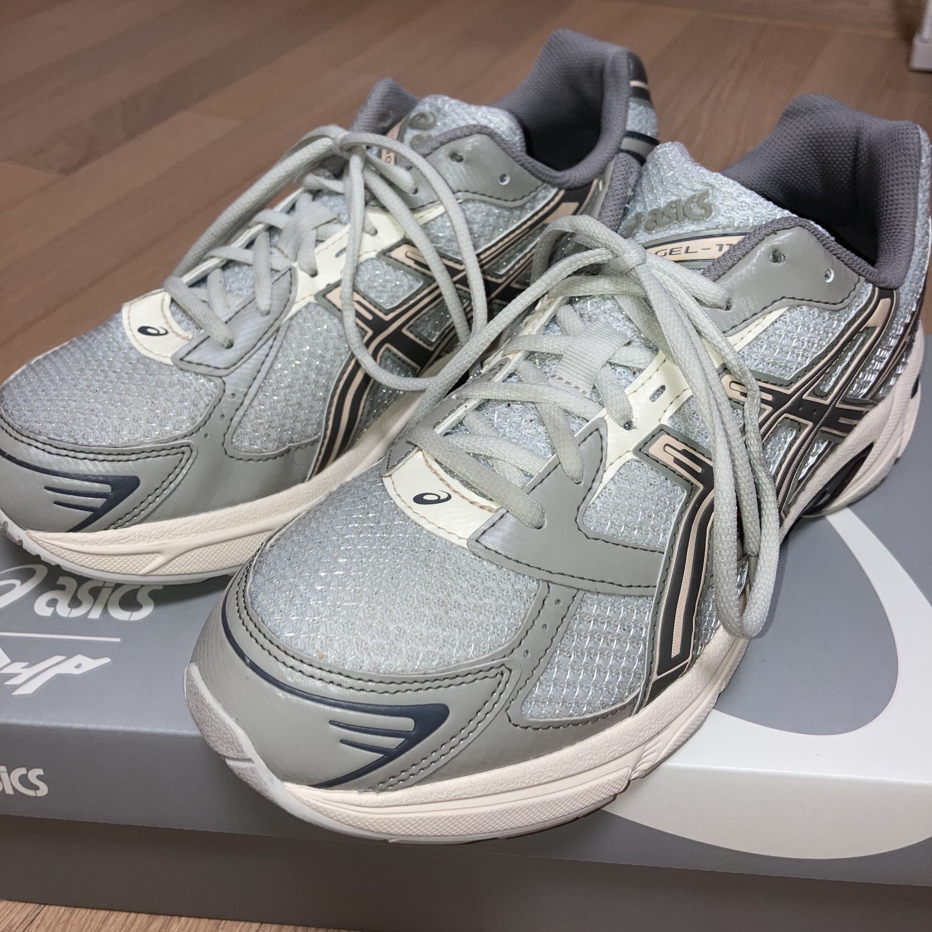 Asics x I4P Gel-1130 Glacier Grey Mink 착용 스타일
