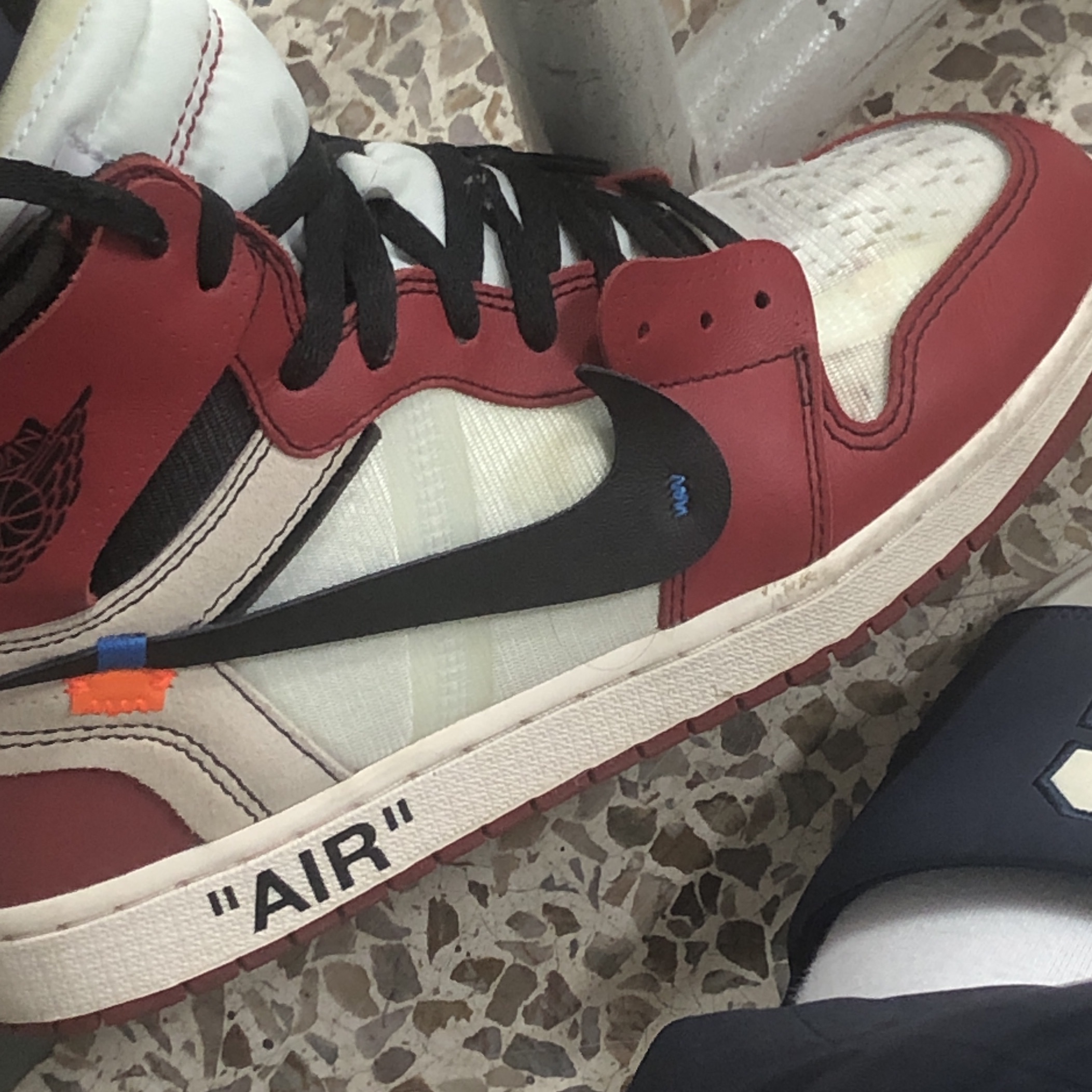 Jordan 1 x Off-White Retro High Chicago The Ten 착용 스타일