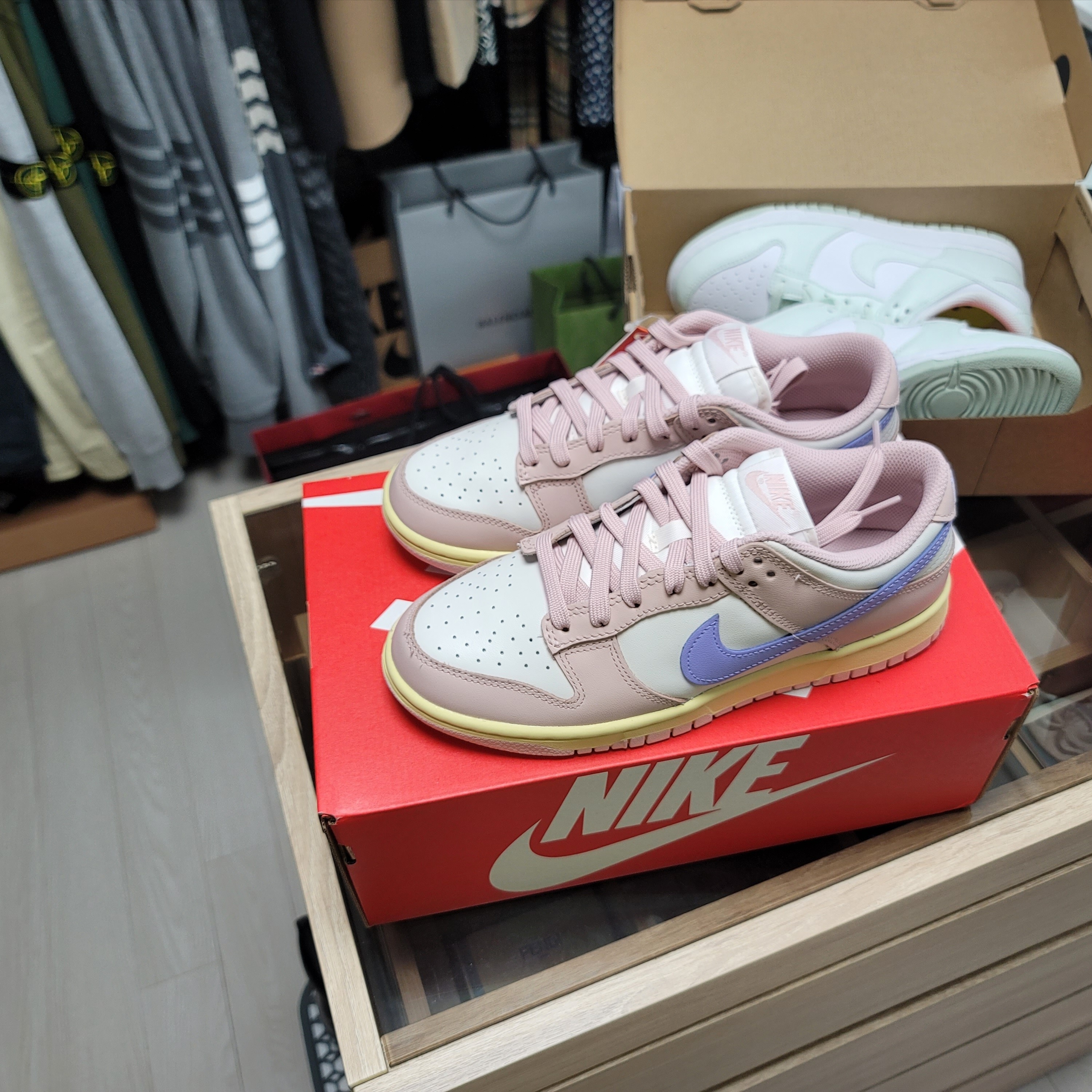 (W) Nike Dunk Low Pink Oxford 착용 스타일