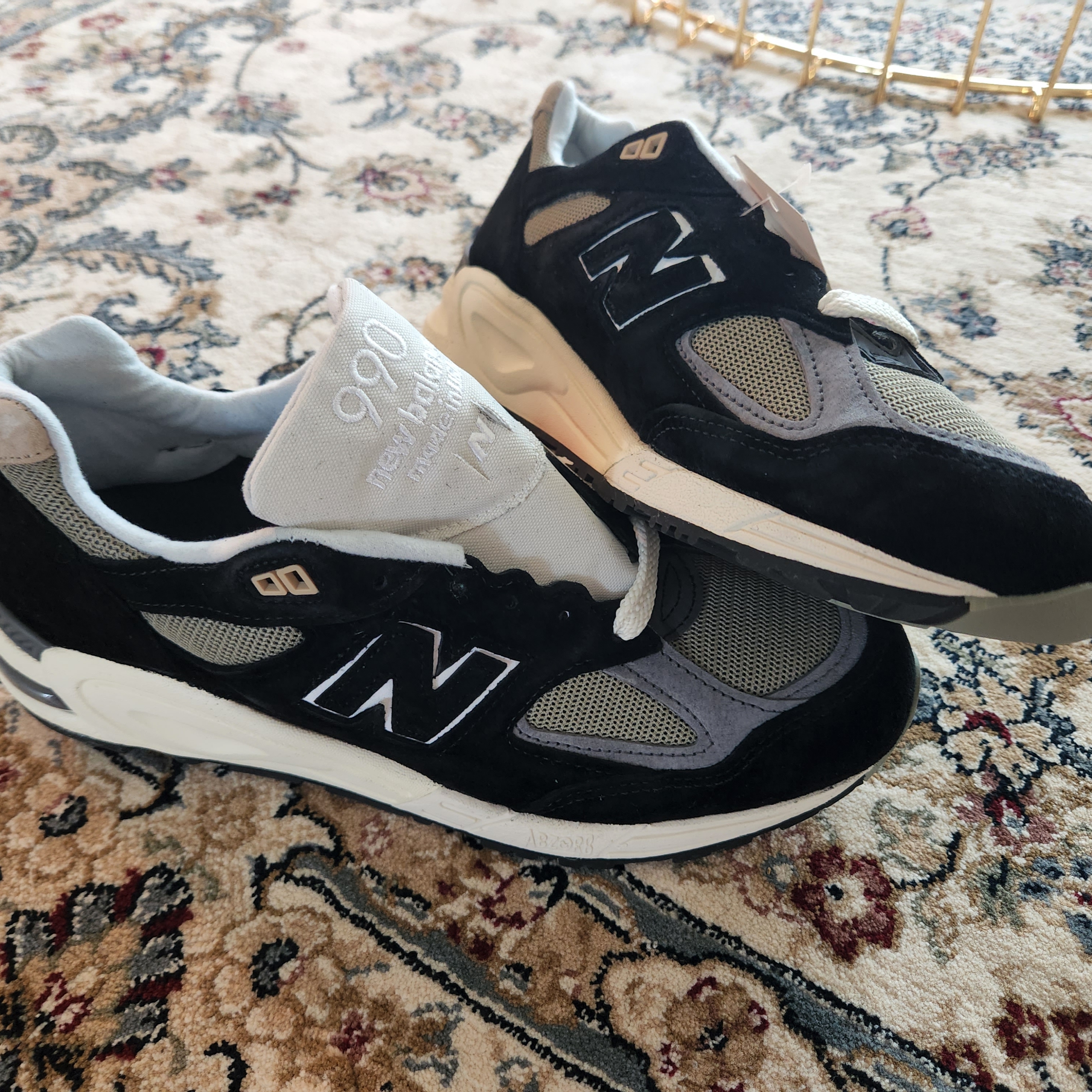 New Balance 990v2 Made in USA Black True camo 착용 스타일 - 1
