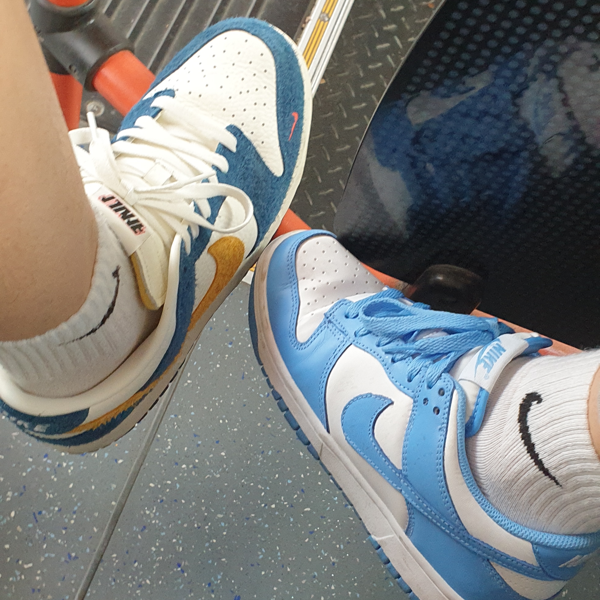 Nike x Kasina Dunk Low 80's Bus, (GS) Nike Dunk Low University Blue 착용 스타일