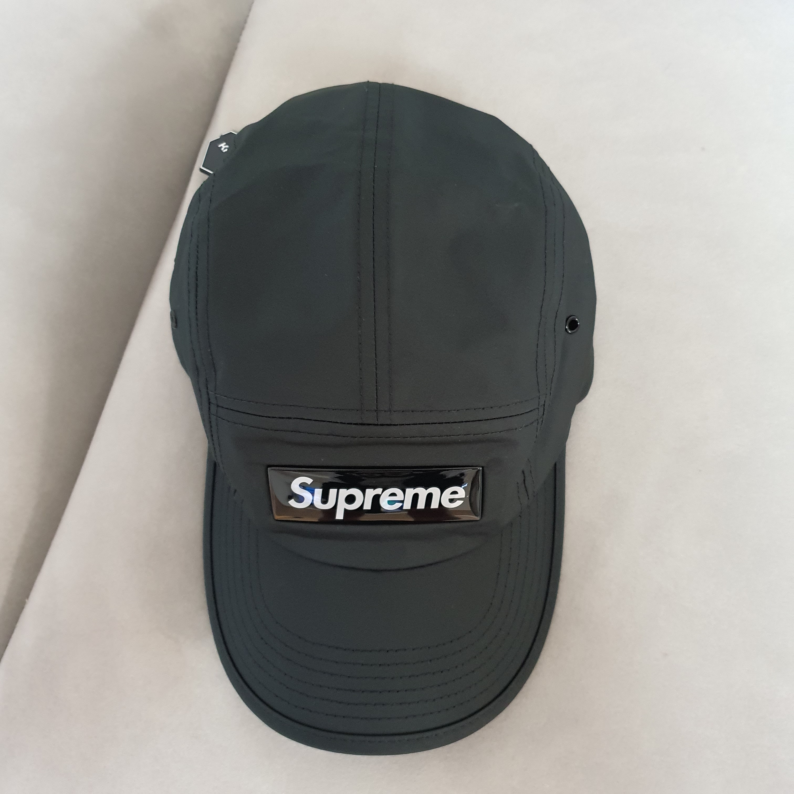 Supreme Inset Gel Camp Cap Black - 22SS 착용 스타일