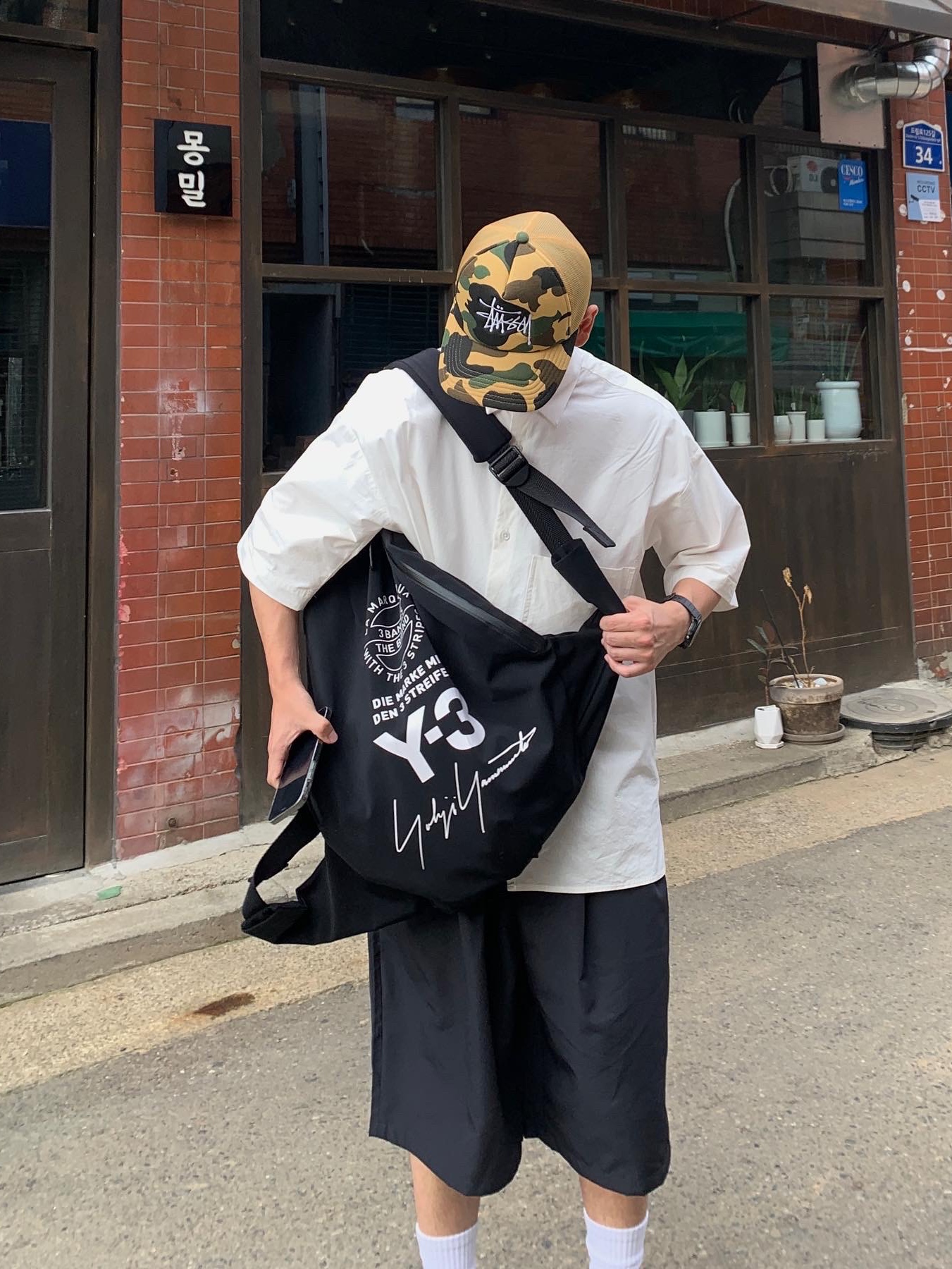 Stussy x BAPE Trucker Cap Yellow 착용 스타일 - 3