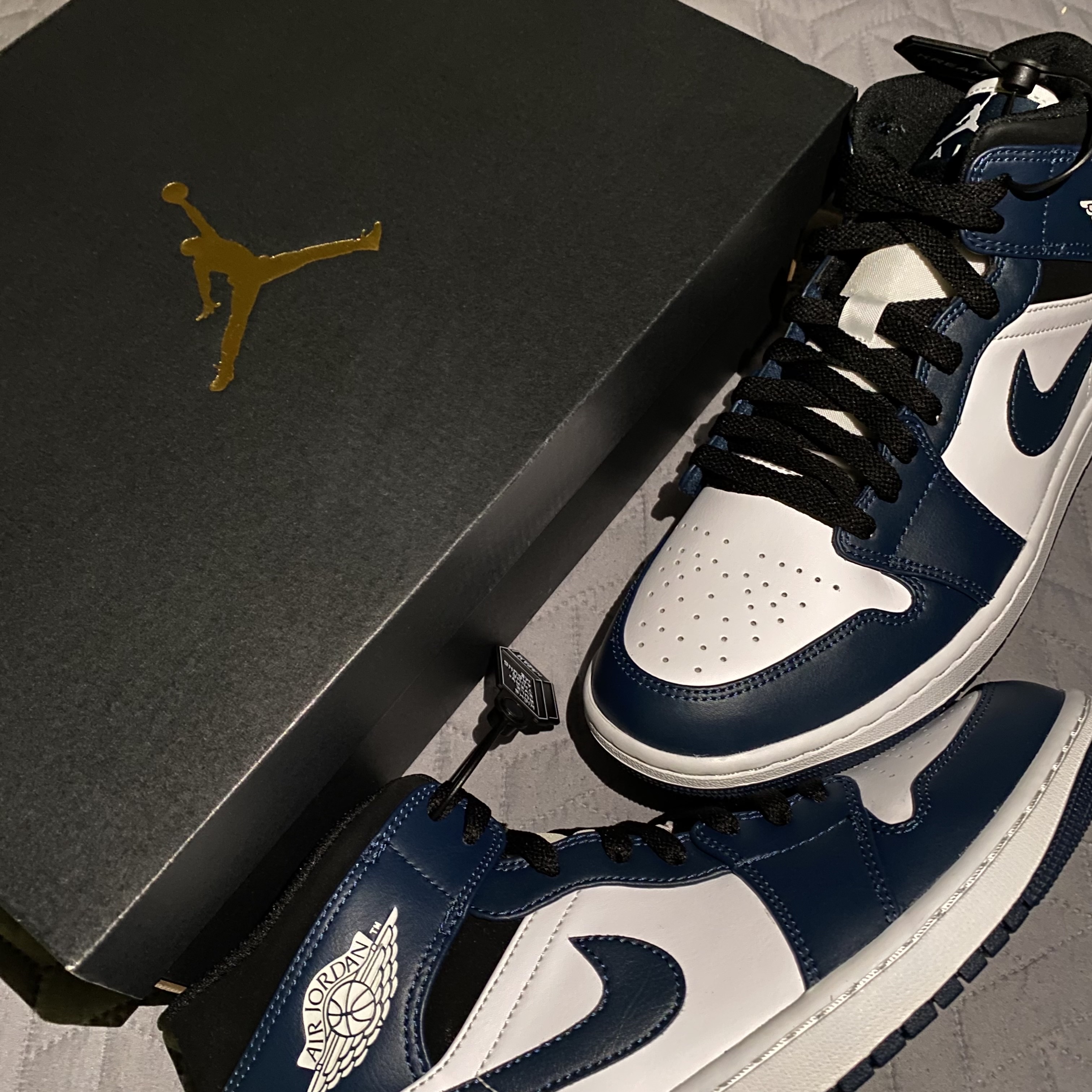 Jordan 1 Mid Dark Teal 착용 스타일