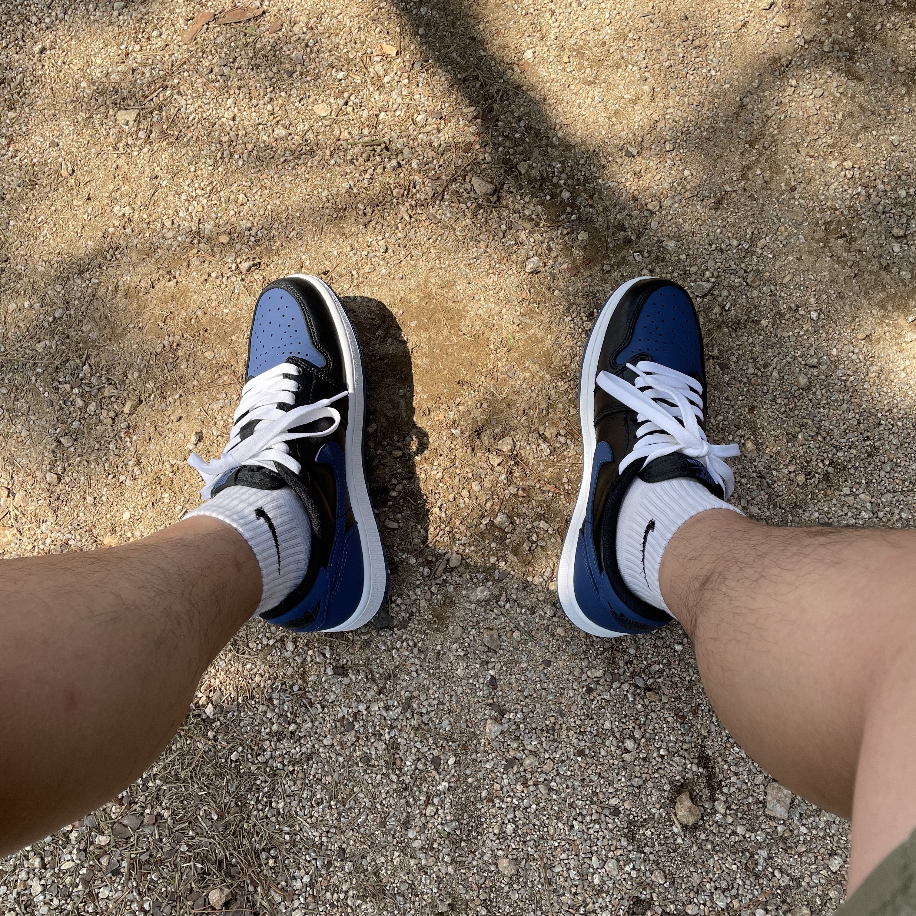 Jordan 1 Retro Low OG Mystic Navy 착용 스타일