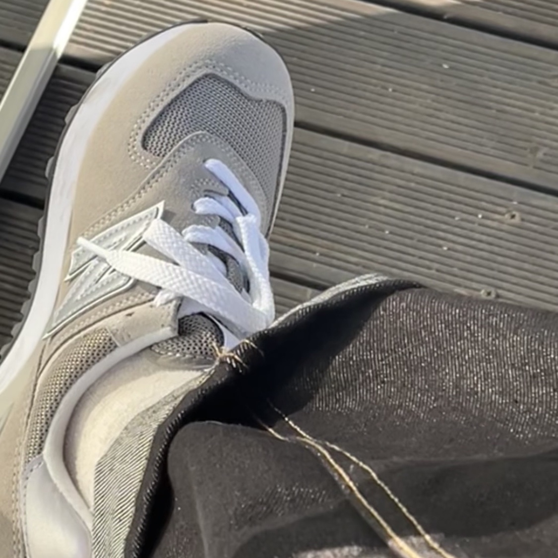 (W) New Balance 574 Gray - B Standard 착용 스타일
