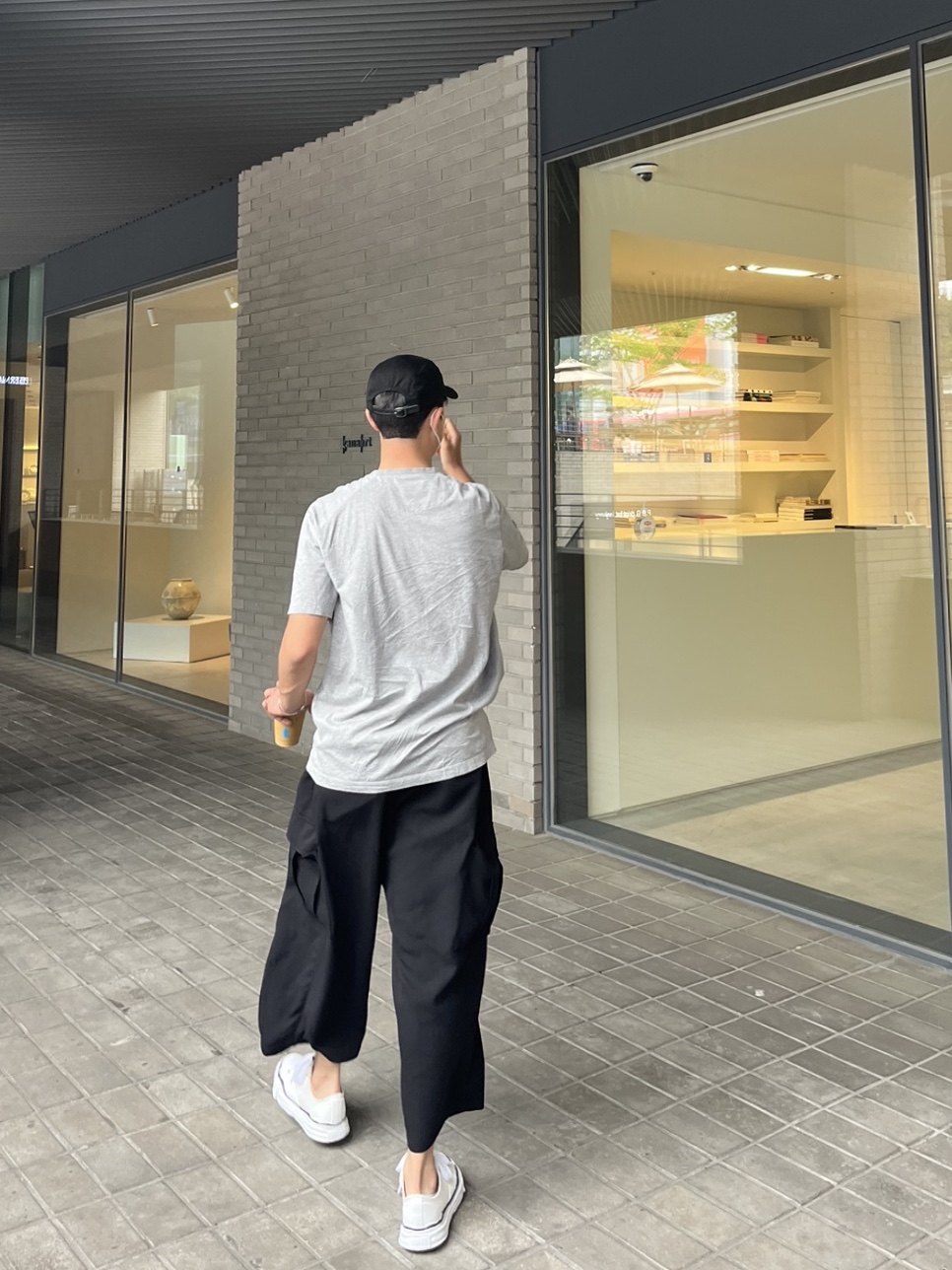 Maison Mihara Yasuhiro Peterson OG Sole Canvas Low Sneakers White 착용 스타일