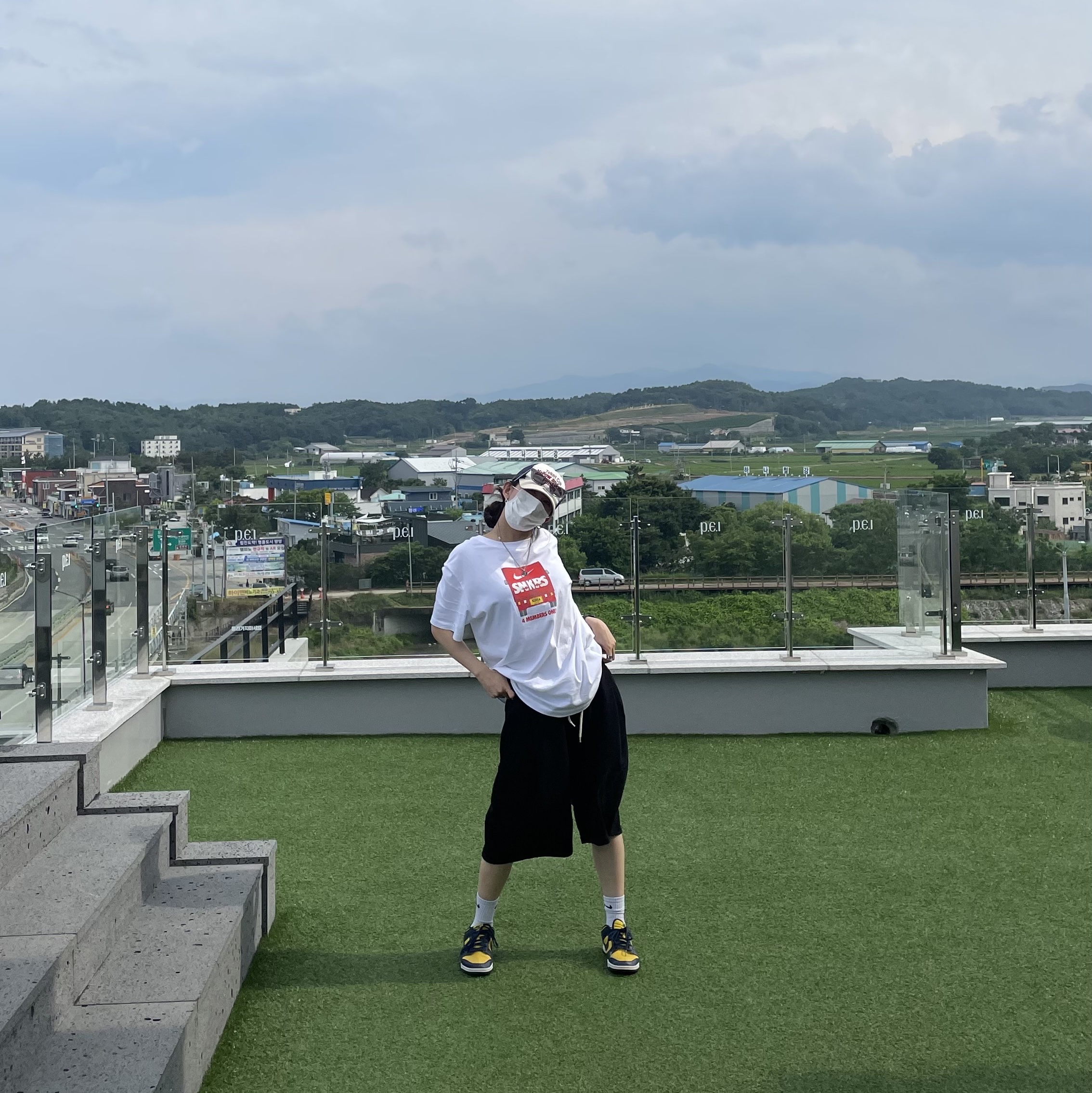 Nike Dunk Low Retro Varsity Maize, (GS) Nike Dunk Low Varsity Maize 착용 스타일 - 2