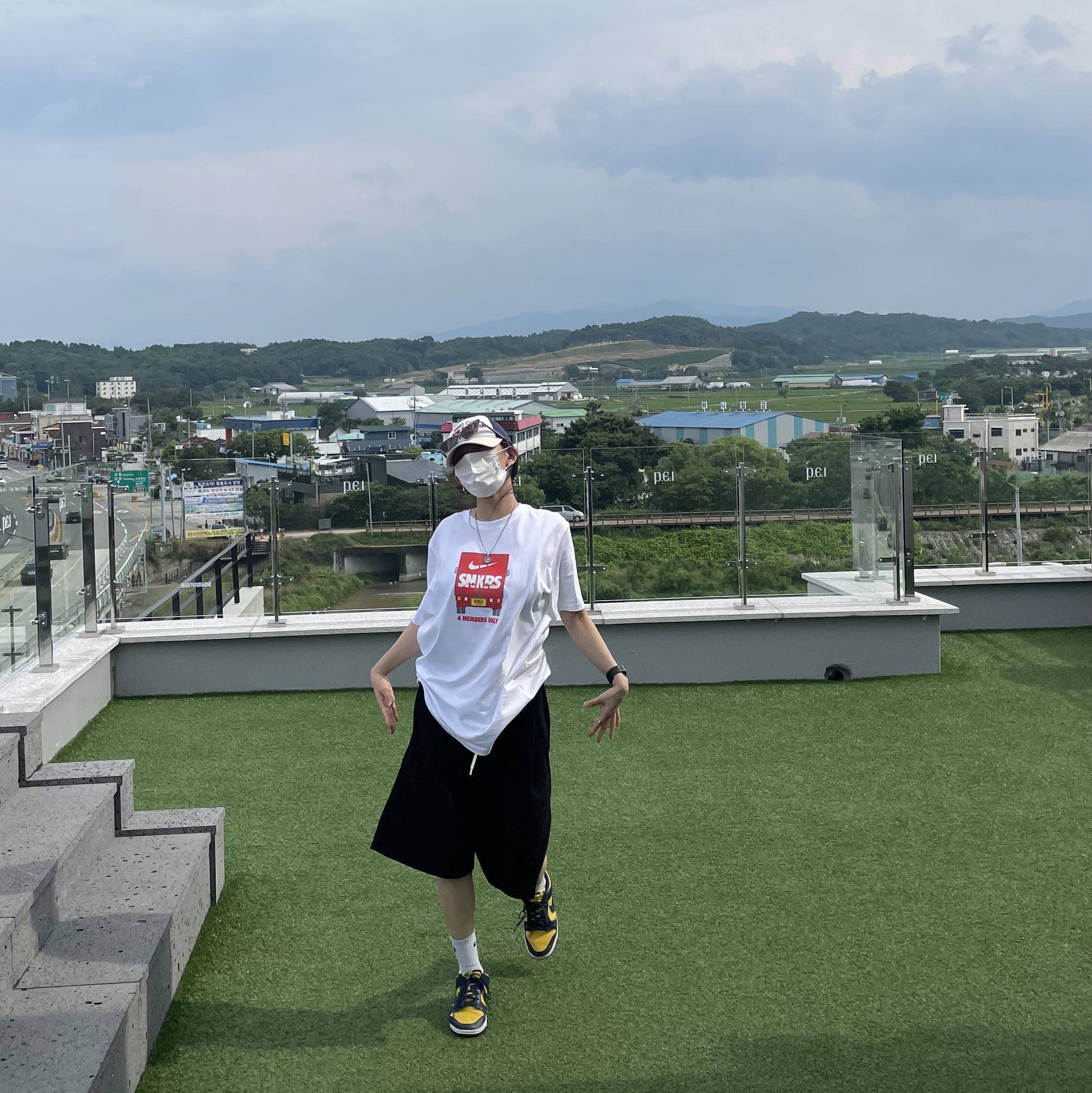 Nike Dunk Low Retro Varsity Maize, (GS) Nike Dunk Low Varsity Maize 착용 스타일 - 1