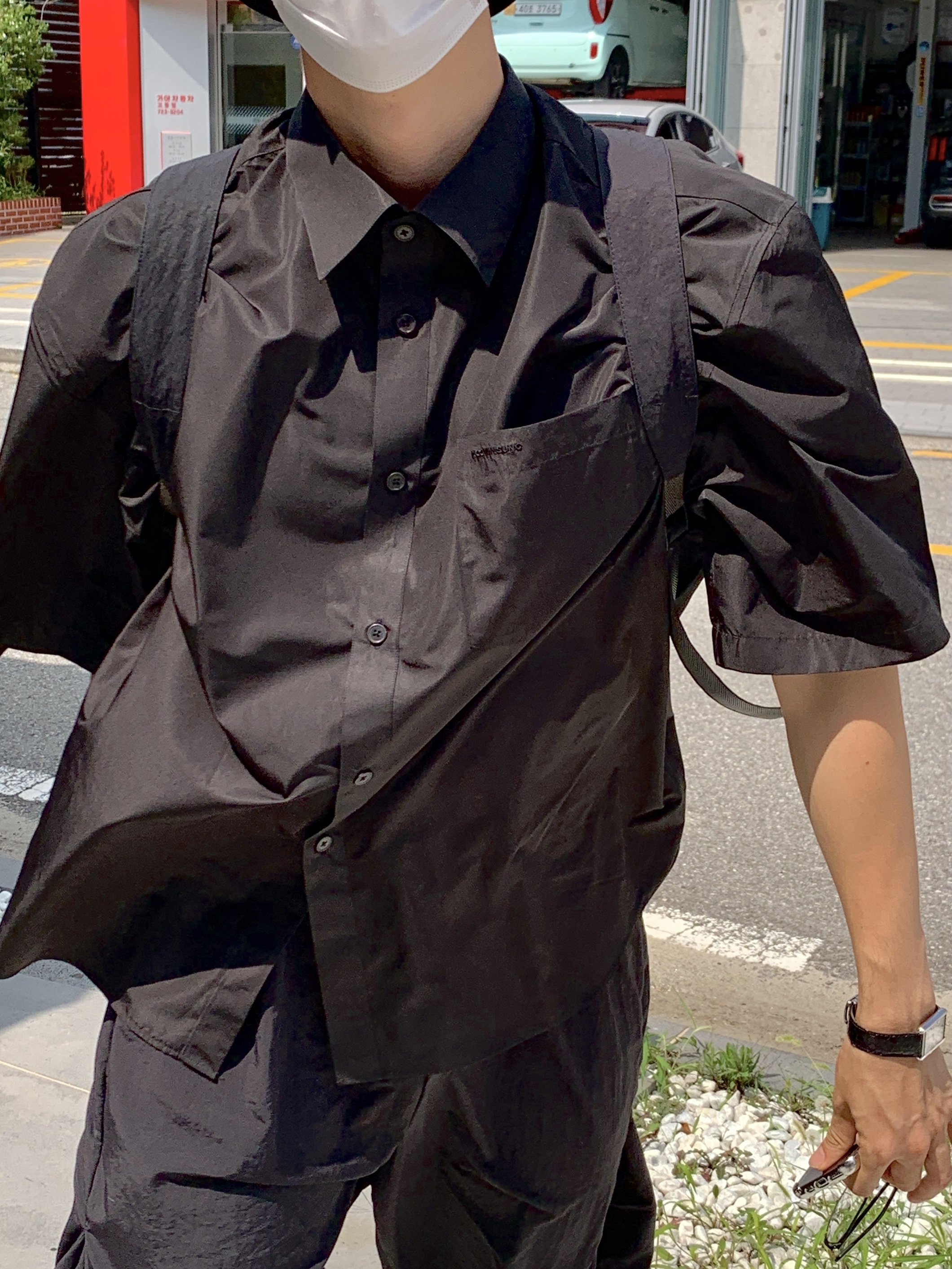 Prada Re-Nylon Bucket Hat Black, Cartier Tank Must Watch Extra Large Automatic Steel Calfskin Black 착용 스타일 - 3