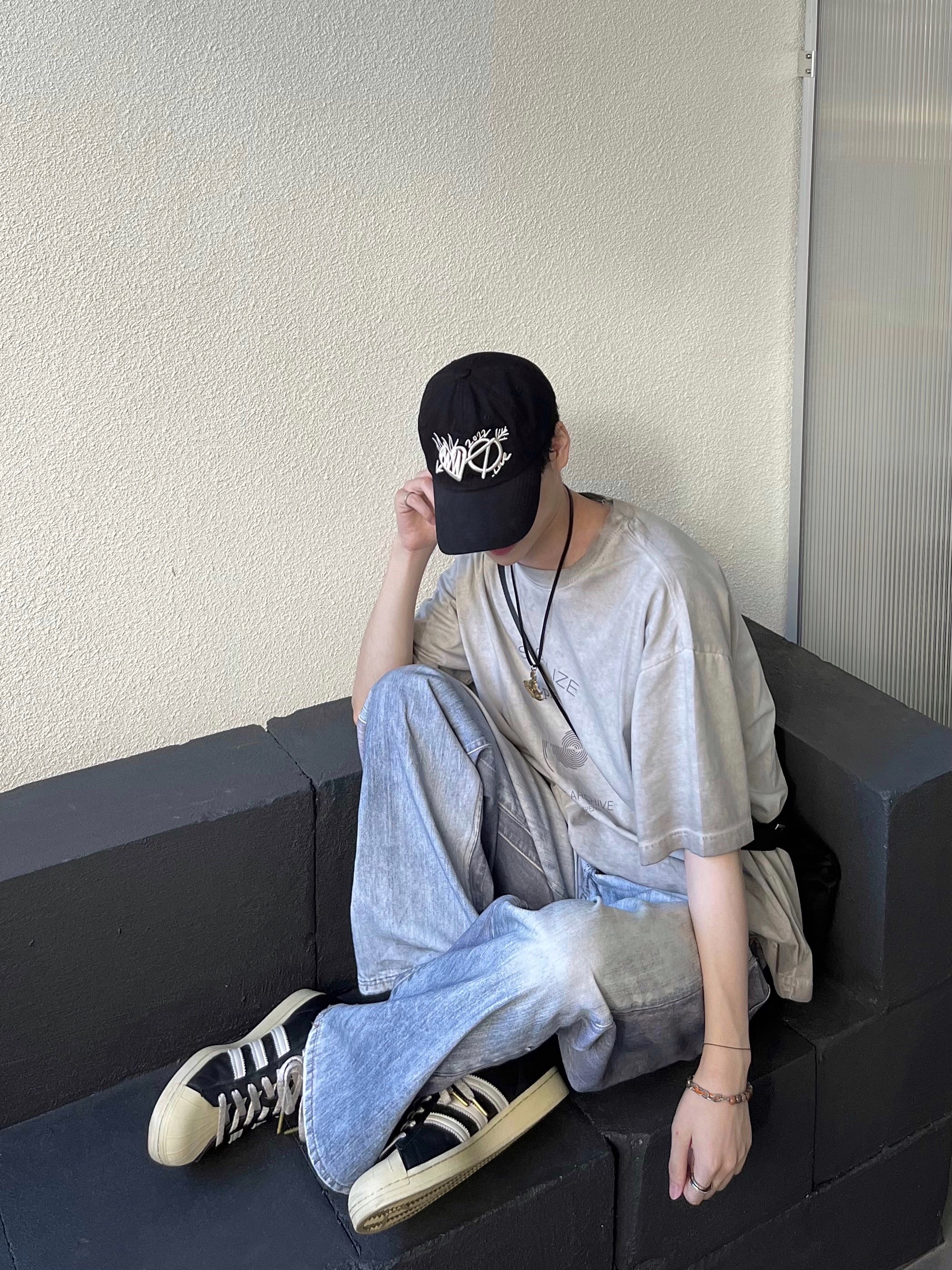 Adidas Superstar Premium Black White 착용 스타일