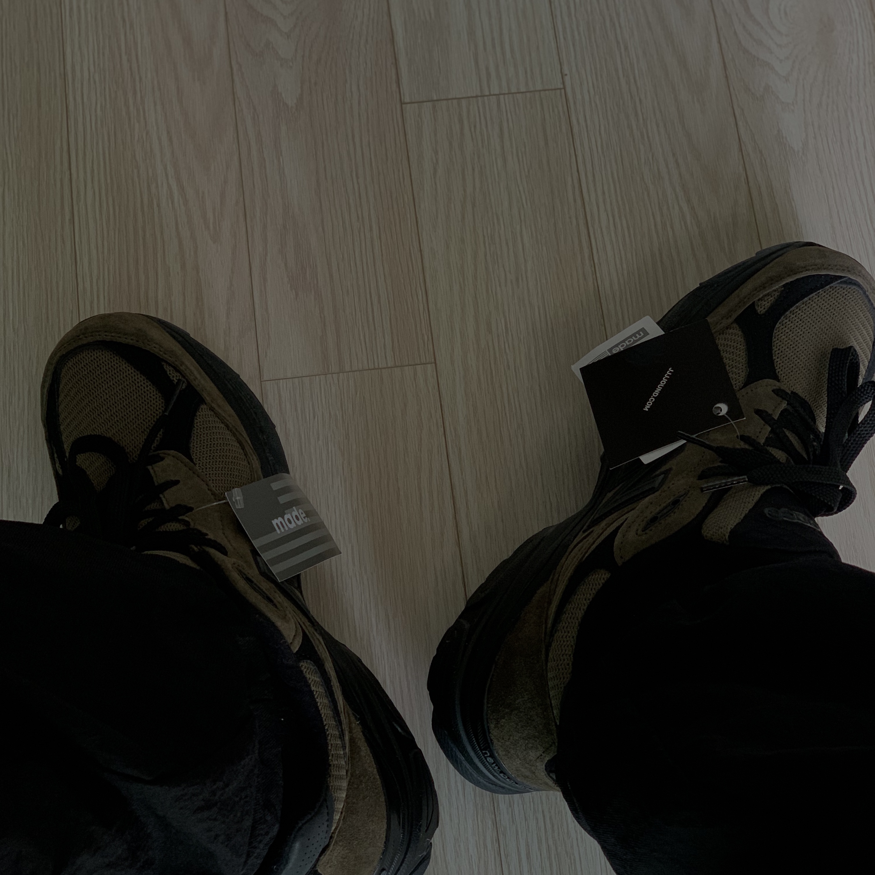 New Balance x JJJJound 990v3 Brown Black 착용 스타일 - 2