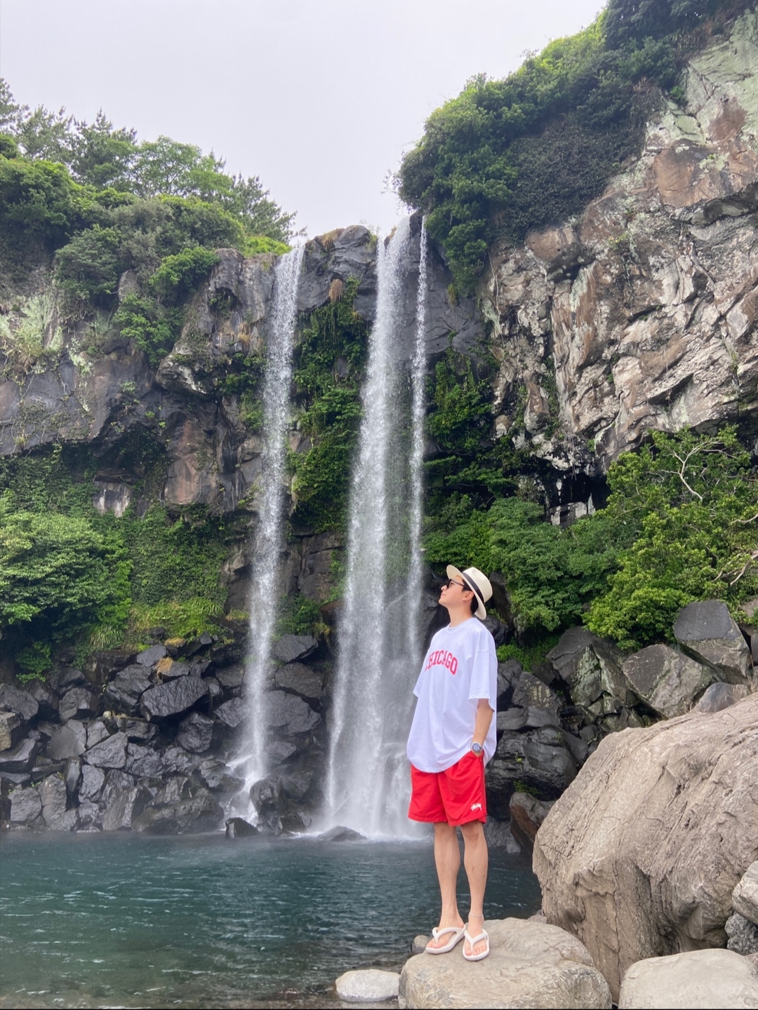 Nike x Stussy Water Shorts Habanero Red 착용 스타일