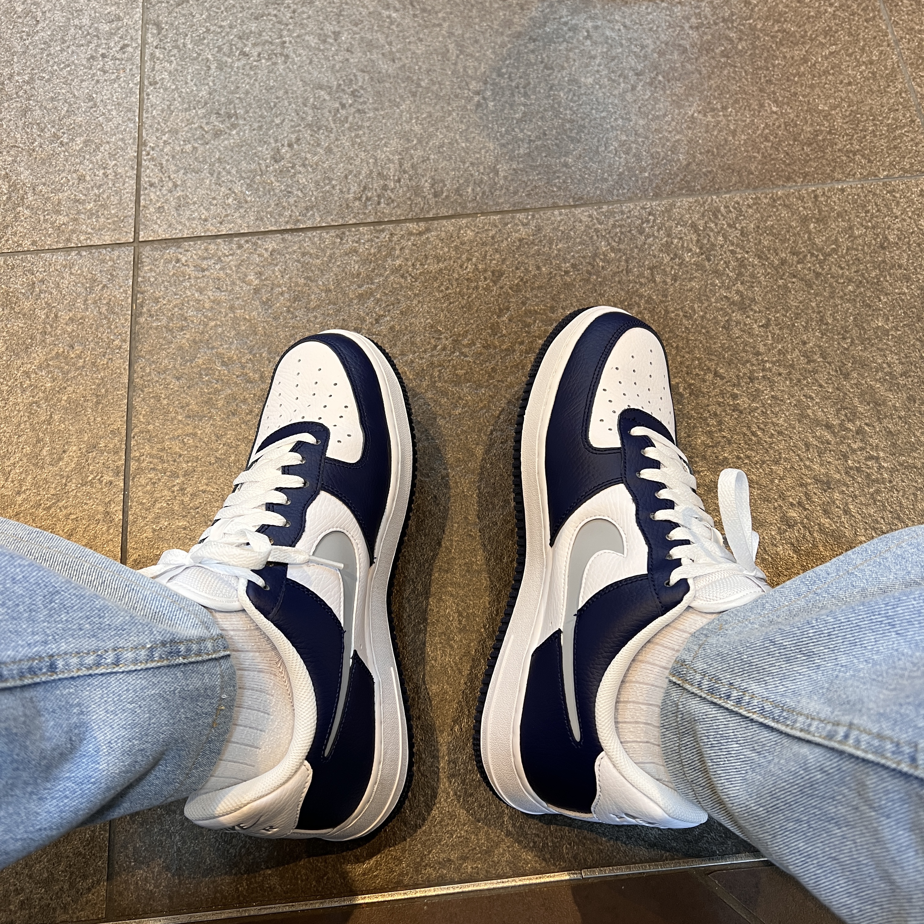 Nike Air Force 1 '07 Cut Out Swoosh Midnight Navy ์ฐฉ์ฉ ์คํ์ผ
