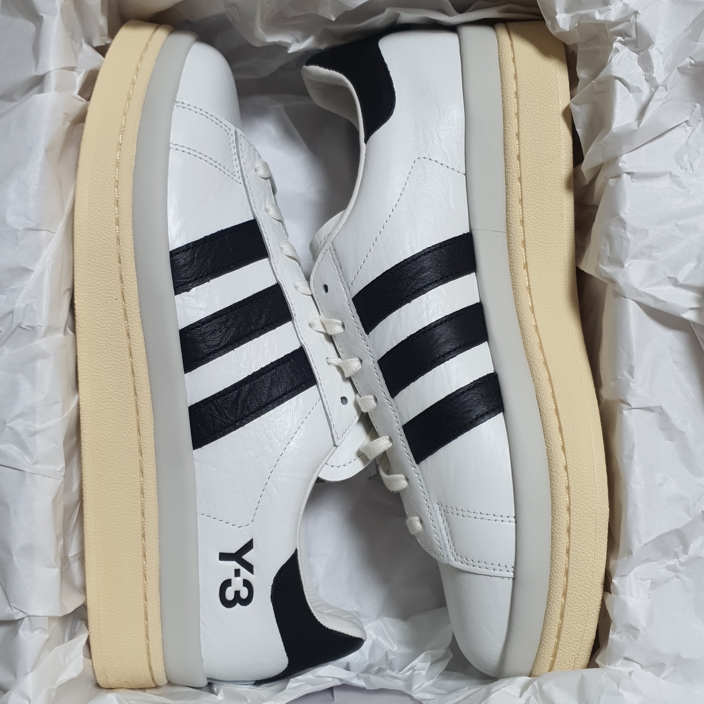 Y-3 Hicho Core White Black 착용 스타일