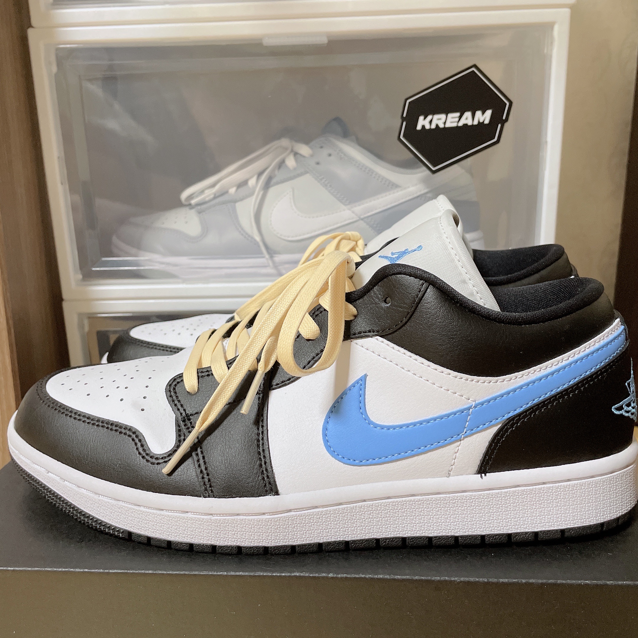Jordan 1 x Travis Scott x Fragment Retro Low OG SP Military Blue, (W) Jordan 1 Low Black University Blue 착용 스타일 - 3