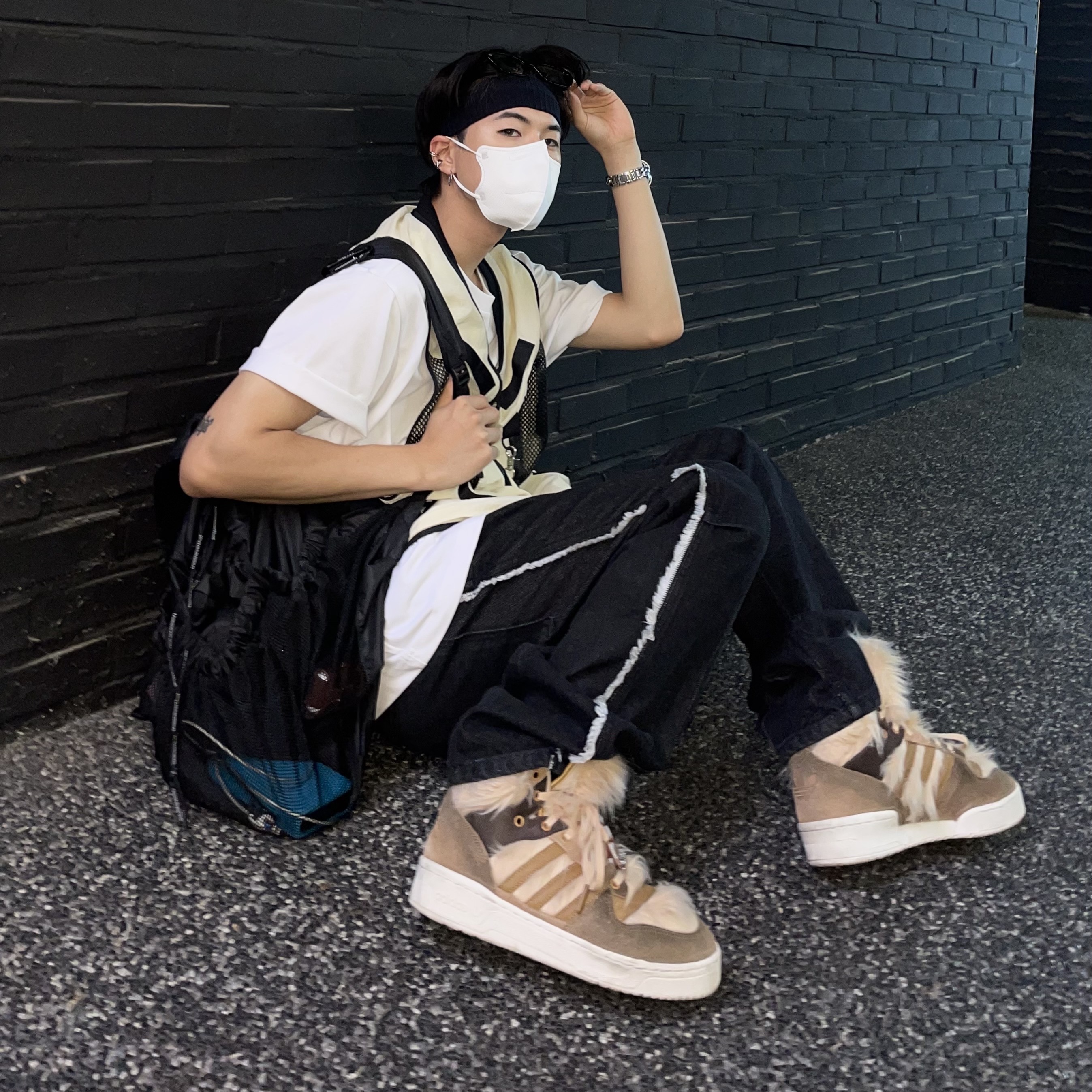 Adidas x Star Wars Rivalry Hi Chewbacca 착용 스타일