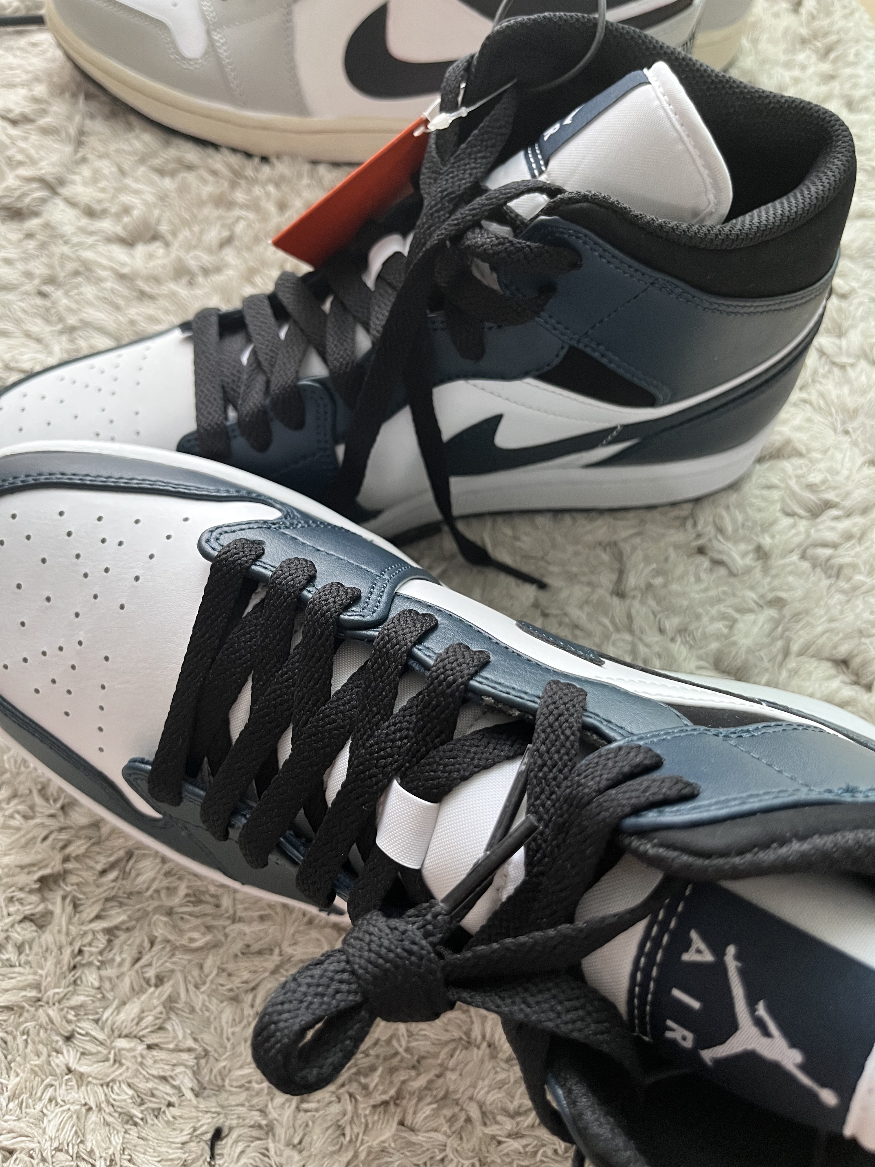 Jordan 1 Mid Dark Teal 착용 스타일